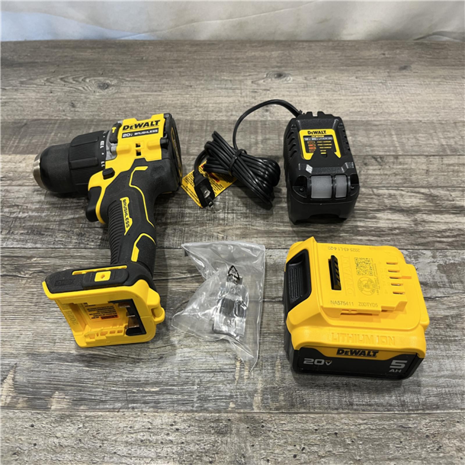 AS-IS DEWALT ATOMIC 20V Lithium-Ion Cordless 1/2 in. Hammer Drill Kit