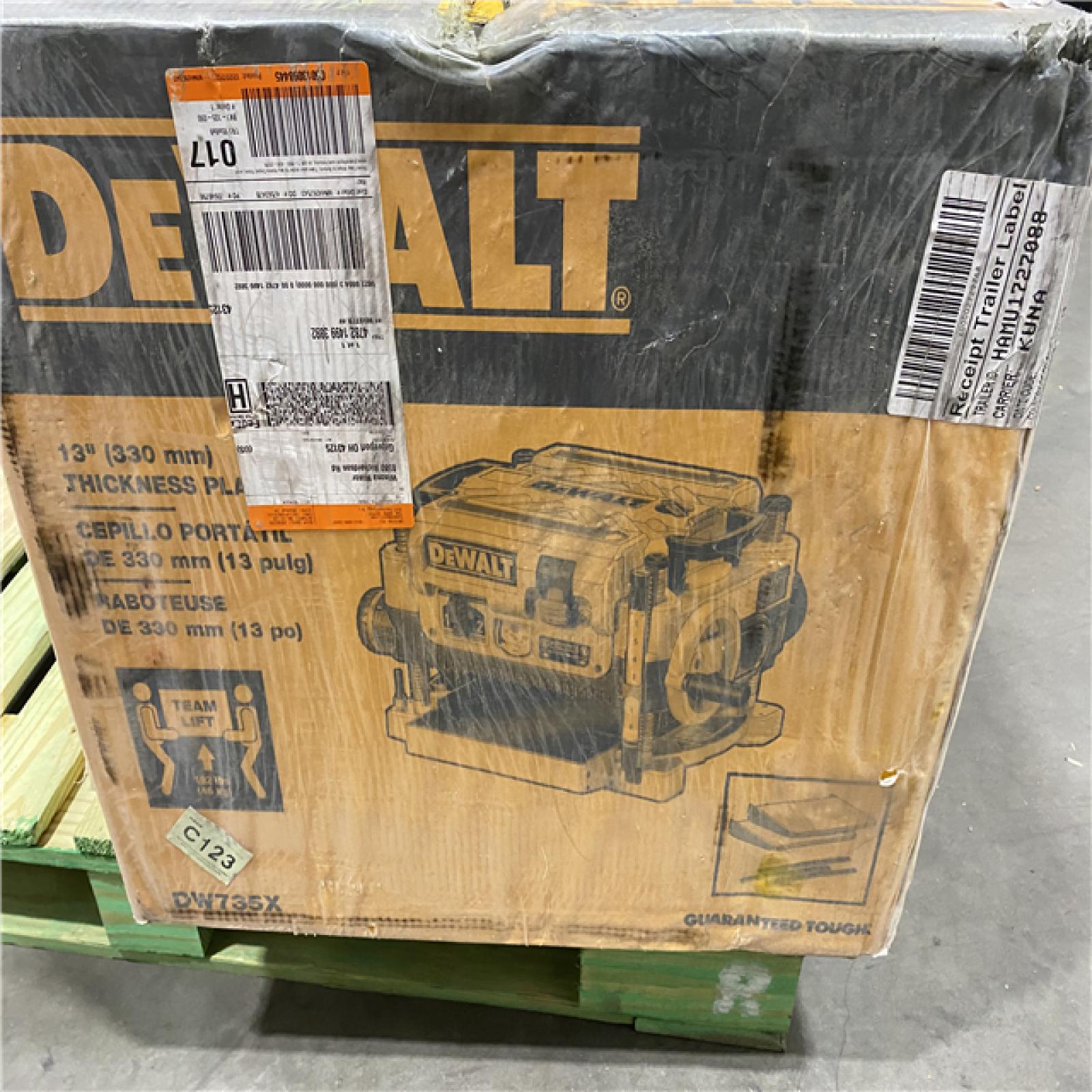 NEW- DEWALT 15 Amp Corded 13 in. Heavy-Duty 2-Speed Bench Planer