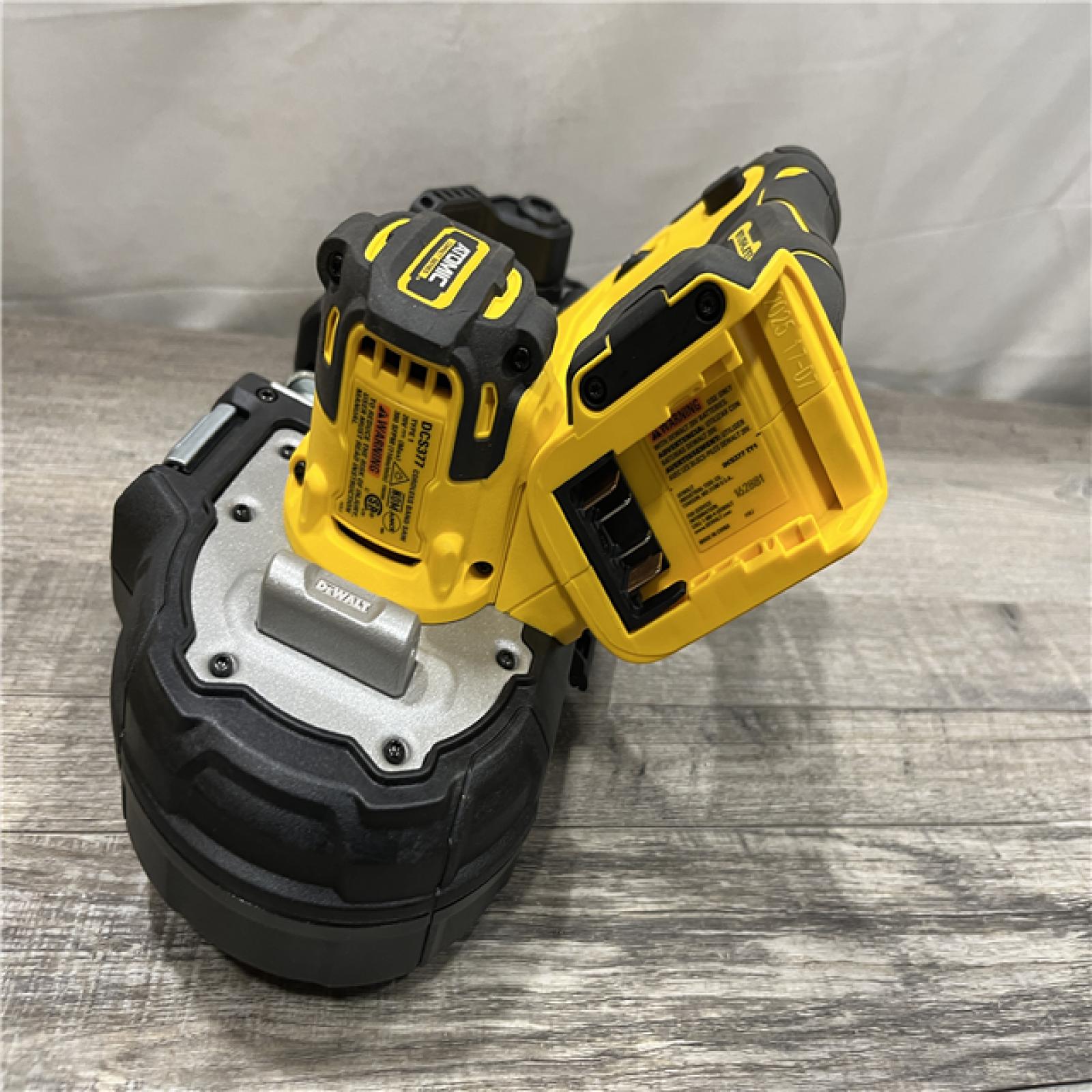AS-IS DEWALT ATOMIC 20V MAX Cordless Brushless Compact 1-3/4 in. Bandsaw (Tool Only)