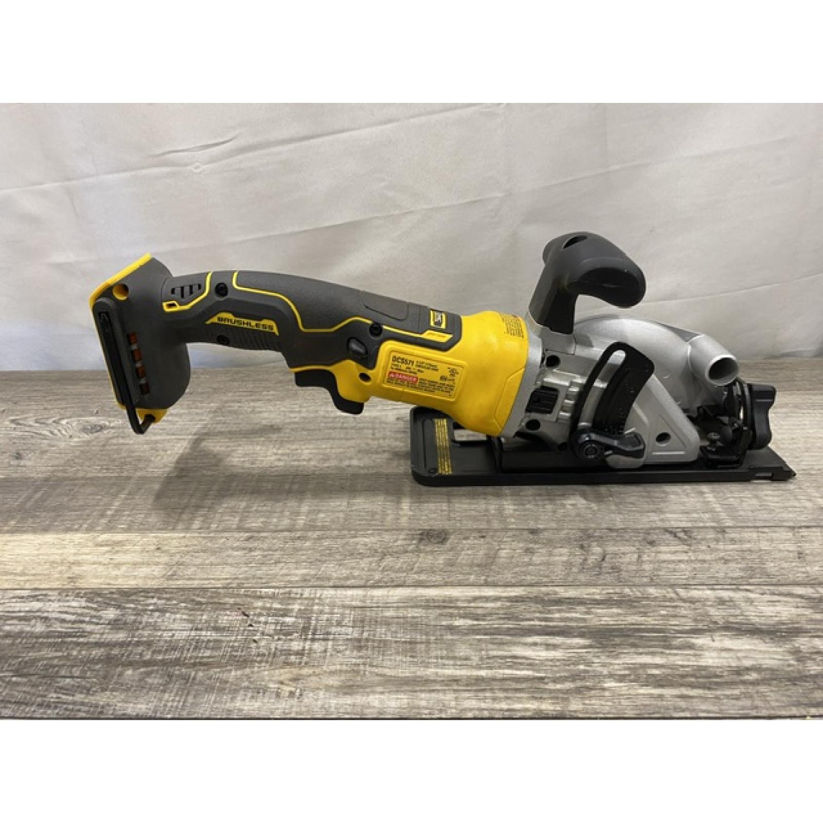 AS-IS DEWALT ATOMIC 20V MAX Cordless Brushless 4-1/2 in. Circular Saw (Tool Only)