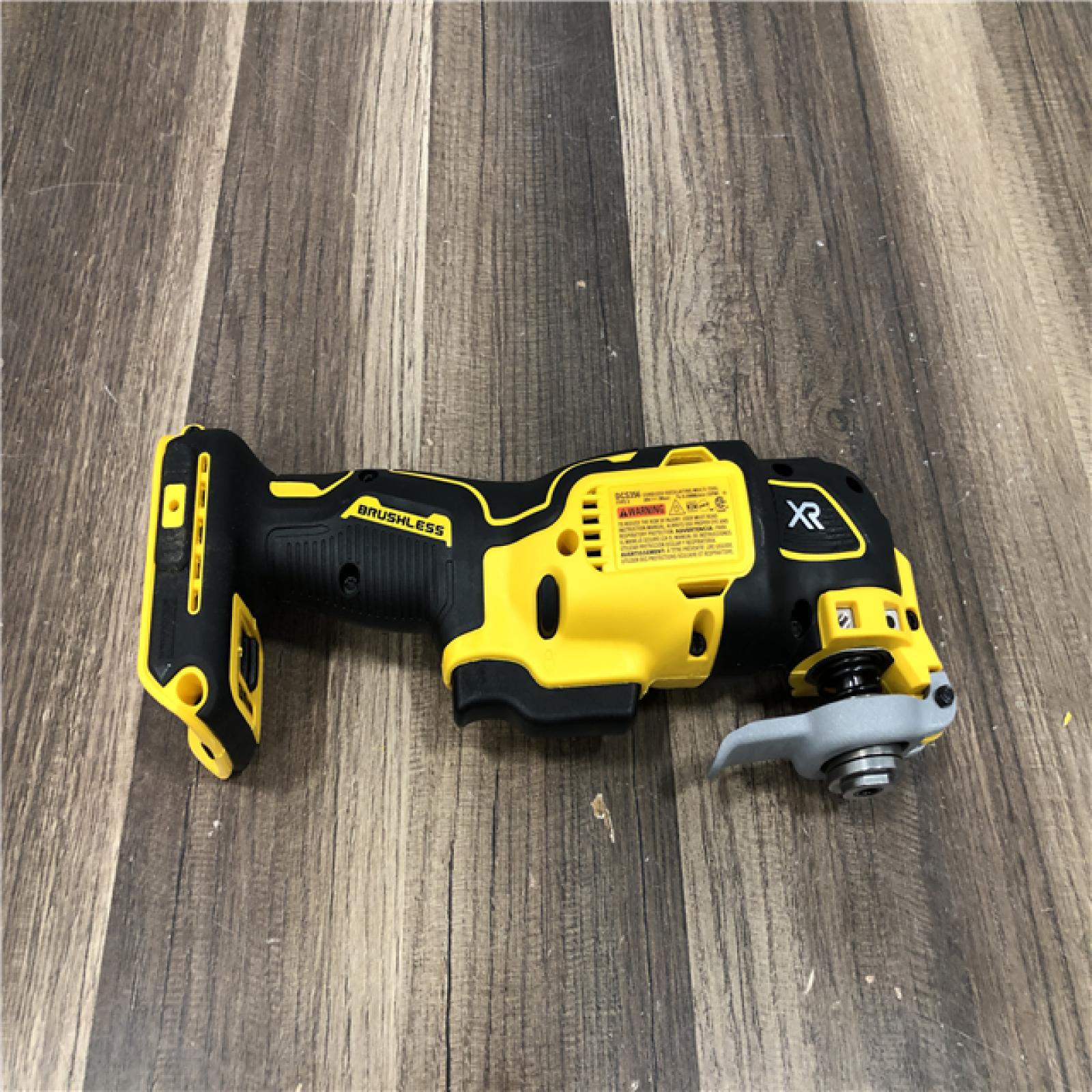 AS-IS DEWALT 20V MAX XR Cordless Brushless 3-Speed Oscillating Multi Tool (Tool Only)