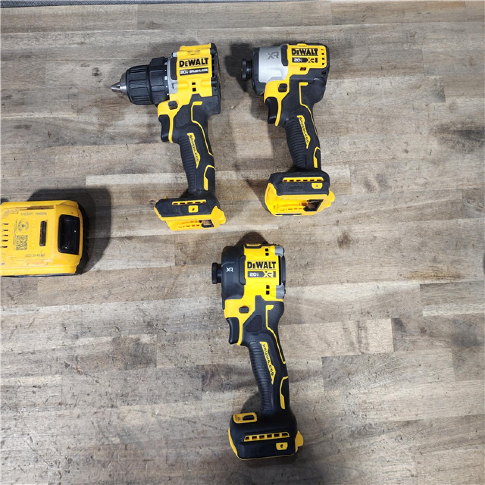 HOUSTON LOCATION - AS-IS DEWALT 3 TOOL COMBO KIT W/ (2) BATTERY & CHARGER