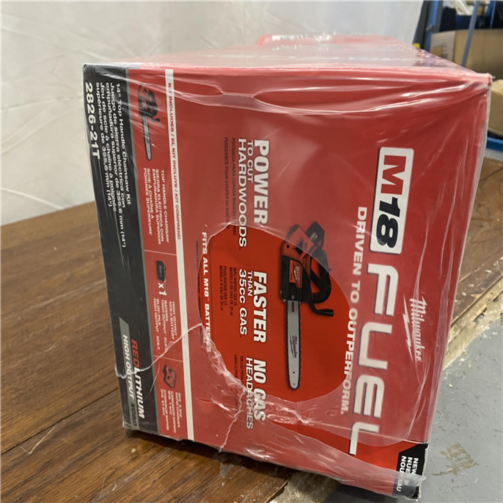 NEW Refurbished Milwaukee 2826-21T M18 FUEL 14  18V Lithium-Ion Brushless Cordless Battery Top Handle Chainsaw Kit W/8.0 Ah Battery & Rapid Charger