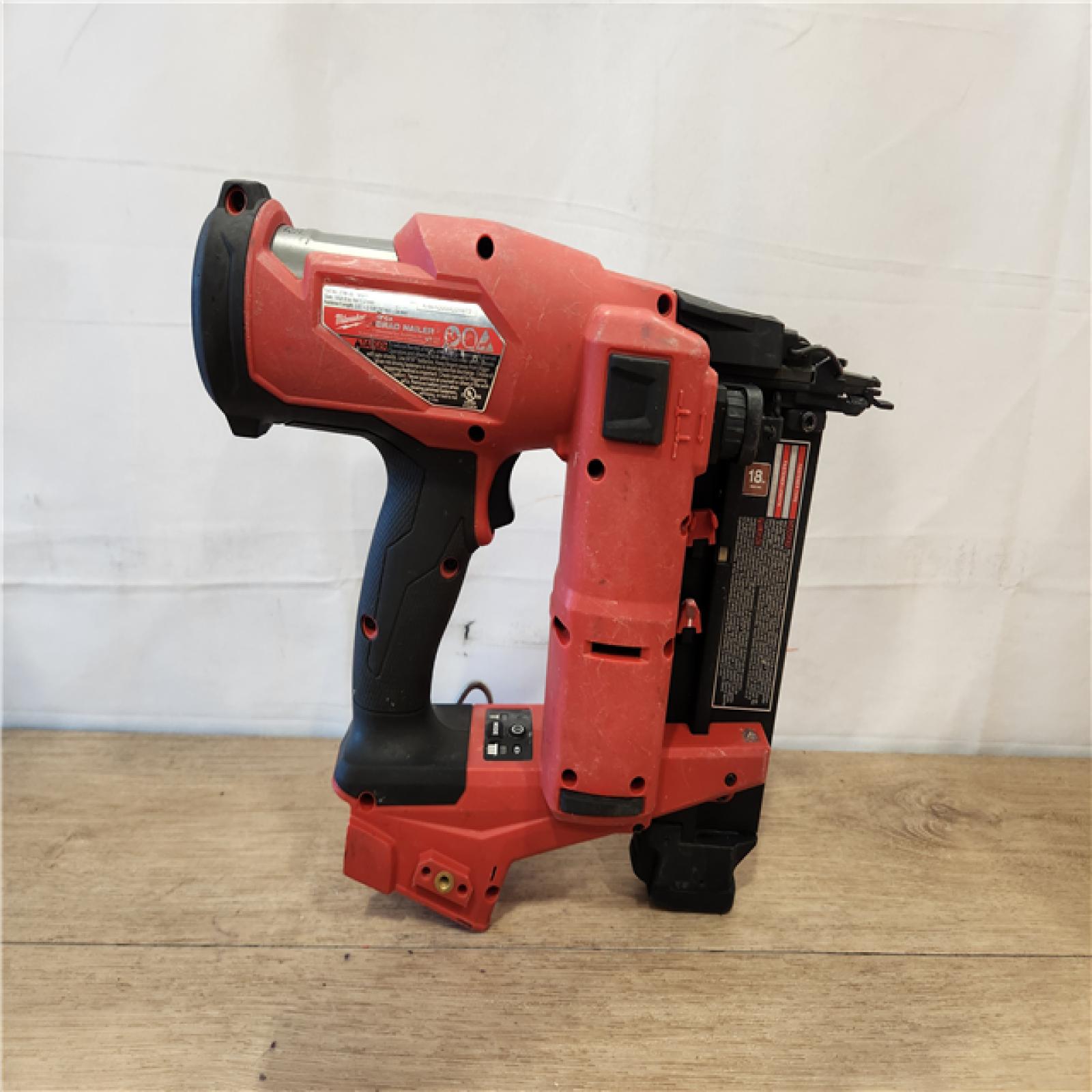 AS-IS- Milwaukee M18 FUEL 18 Gauge Brad Nailer