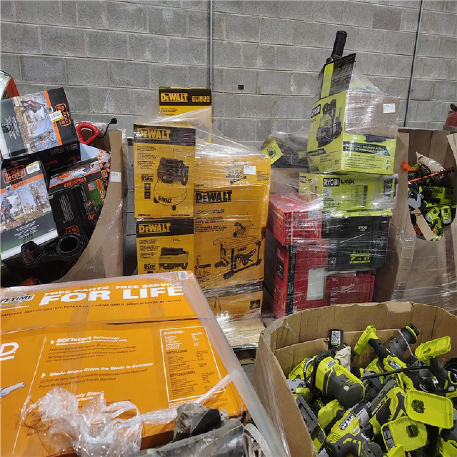 Pittston Location As-Is Power Tools Partial Truckload (10 Pallets) 3898-B