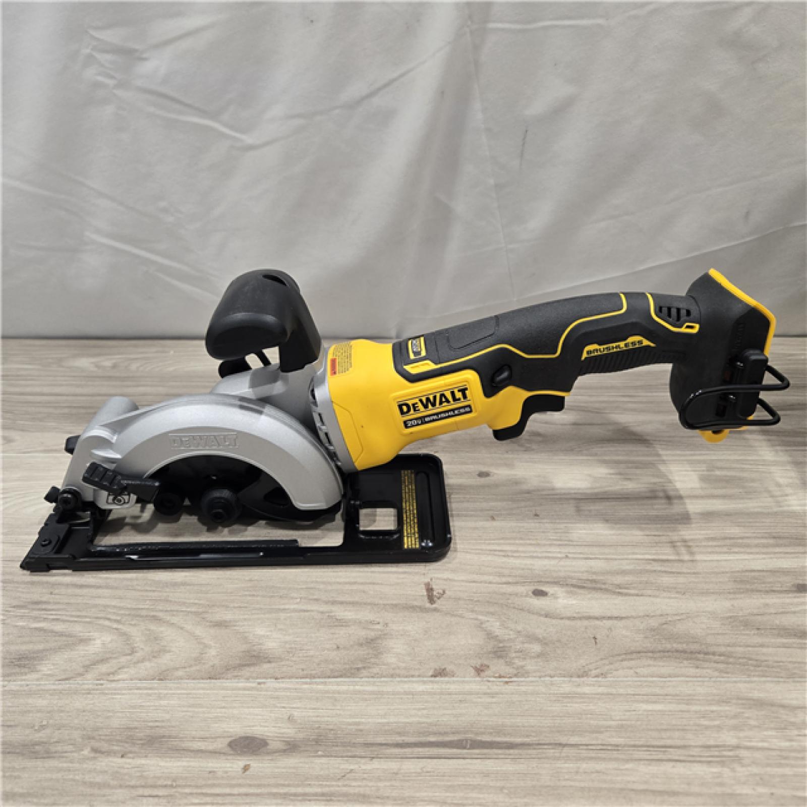 AS-IS DEWALT ATOMIC 20V MAX Cordless 4-1/2 in. Circular Saw (Tool Only)