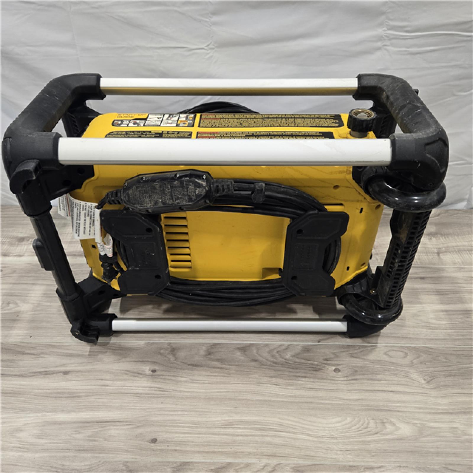 AS-IS DEWALT Electric Pressure Washer  2100 PSI  Jobsite Power Washer DWPW2100