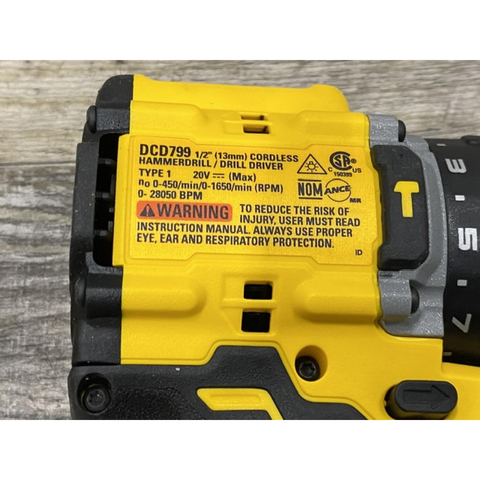 AS-IS DEWALT ATOMIC 20V Lithium-Ion Cordless 1/2 in. Hammer Drill Kit