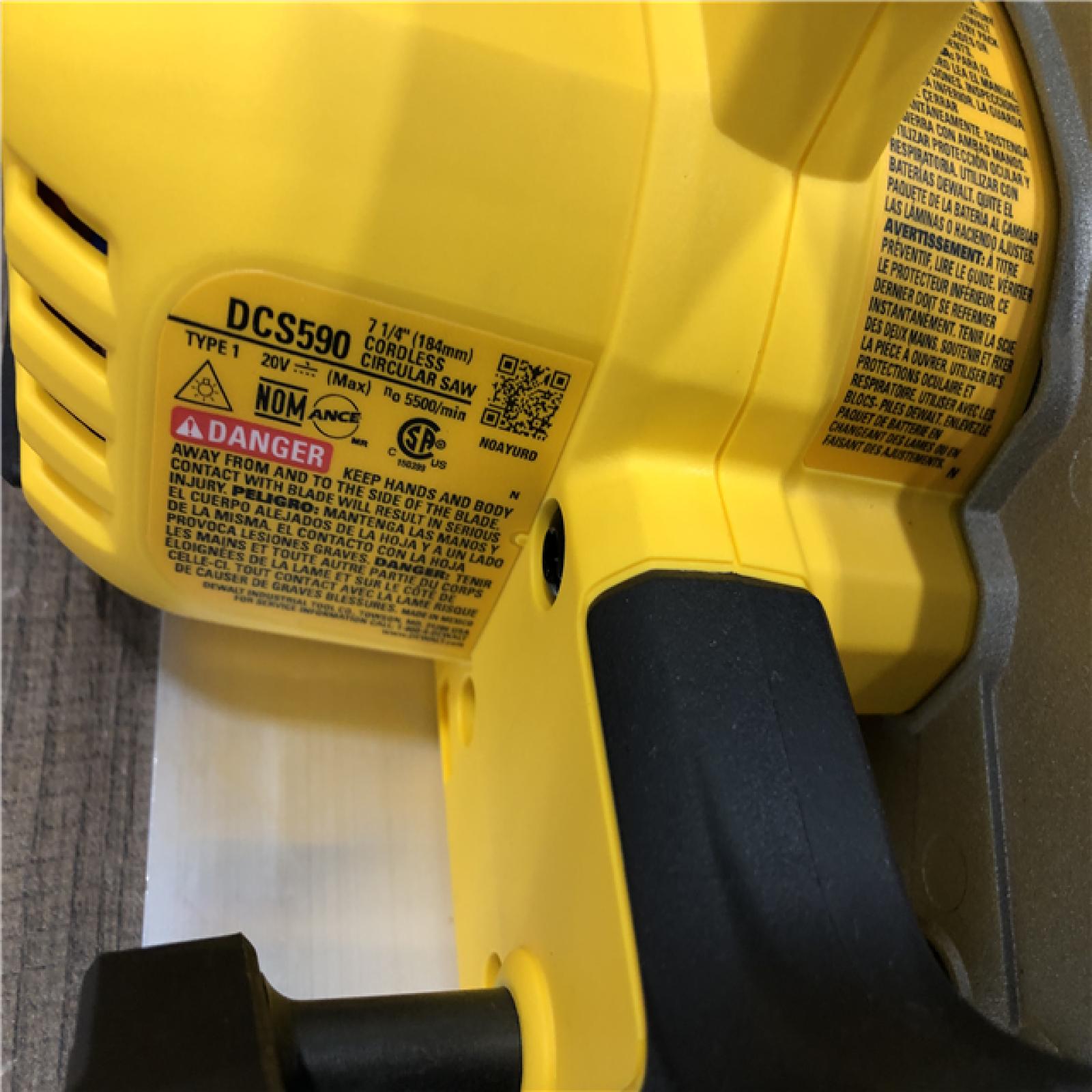 AS-IS  DEWALT 20-Volt MAX 7-1/4 in. Cordless Circular Saw (Tool Only)