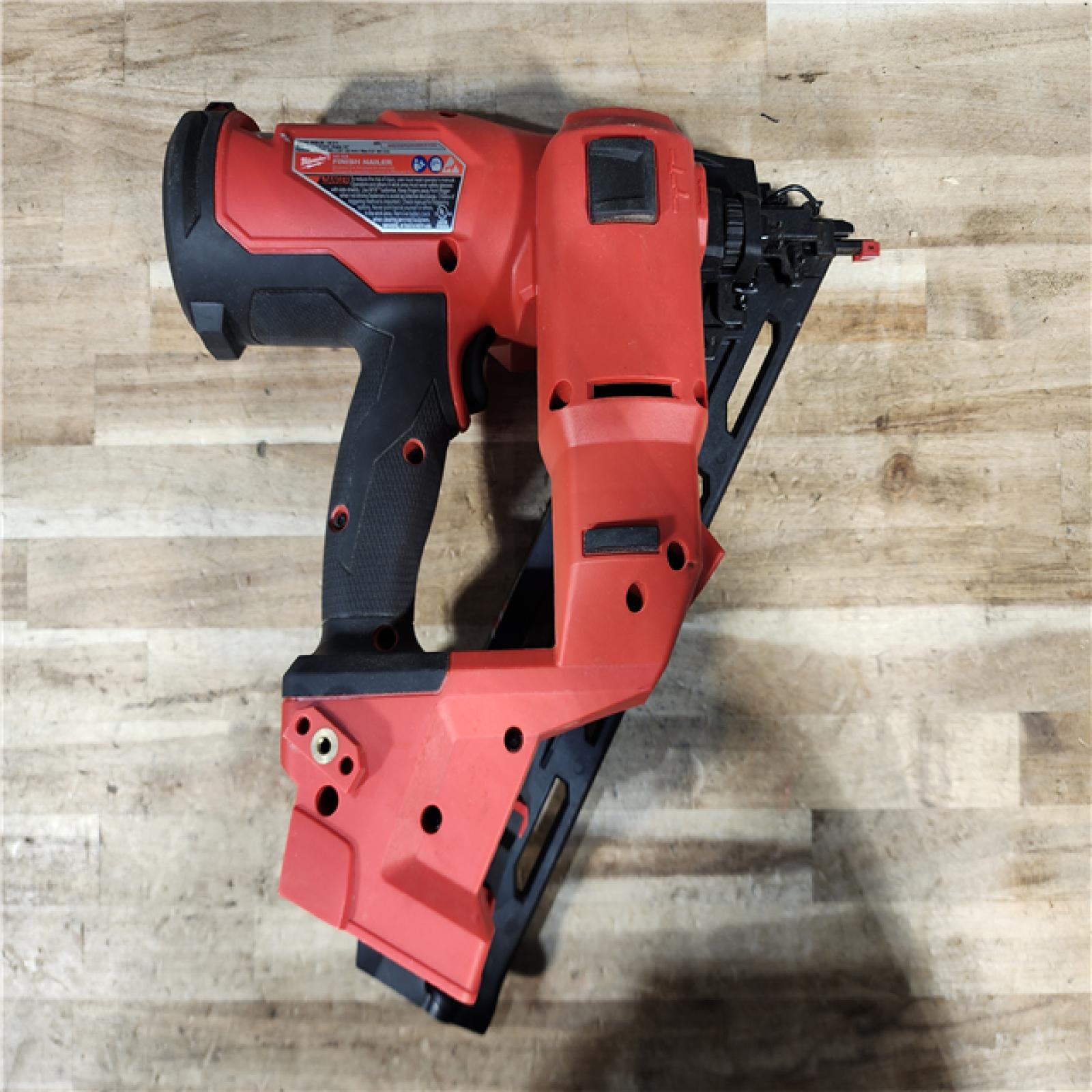 HOUSTON LOCATION - AS-IS Milwaukee FUEL 18-Volt Lithium-Ion Brushless Cordless Gen II 15-Gauge Angled Finish Nailer (Tool-Only)