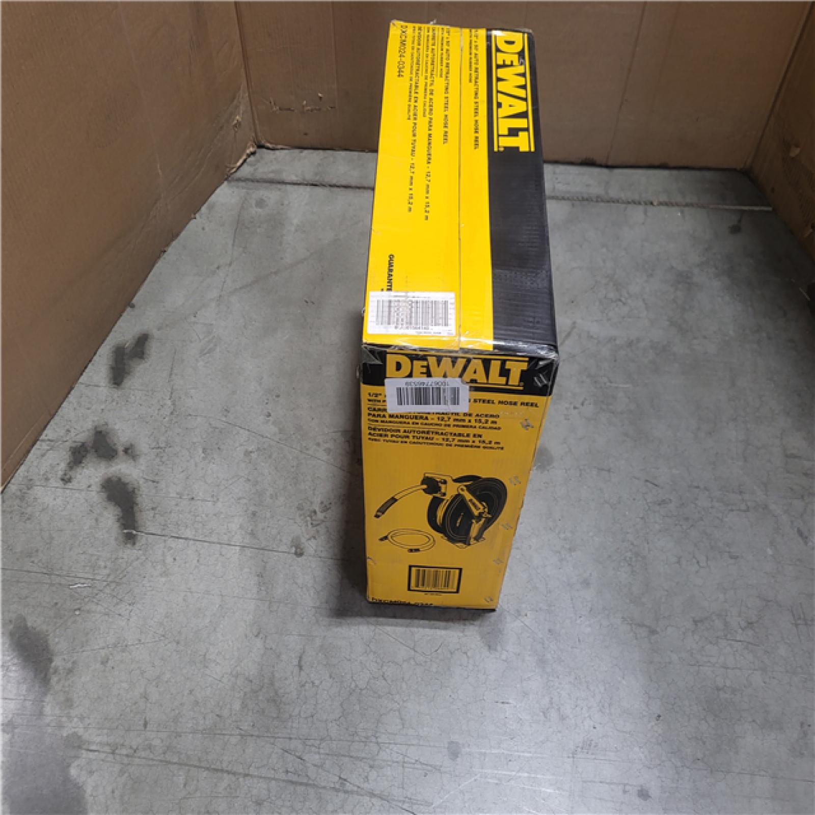CALIFORNIA AS-IS DEWALT 1/2×50' AUTO RETRACTING STEEL HOSE REEL WITH PREMIUM RUBBER HOSE