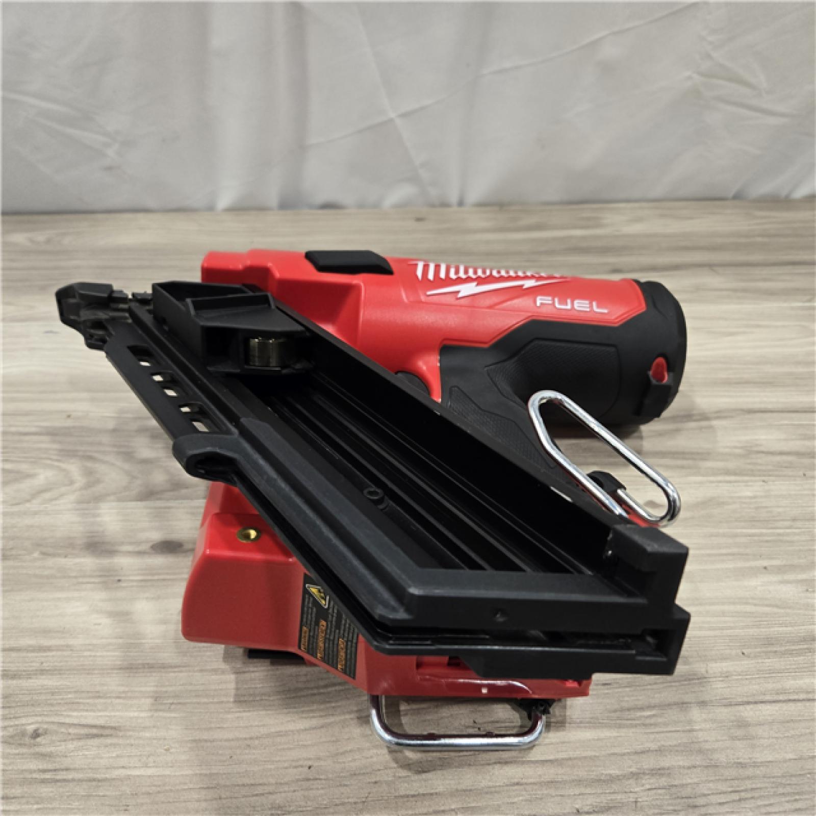 AS-IS Milwaukee 2744-20 M18 18V 21-Degree Cordless Framing Nailer (Tool-Only)