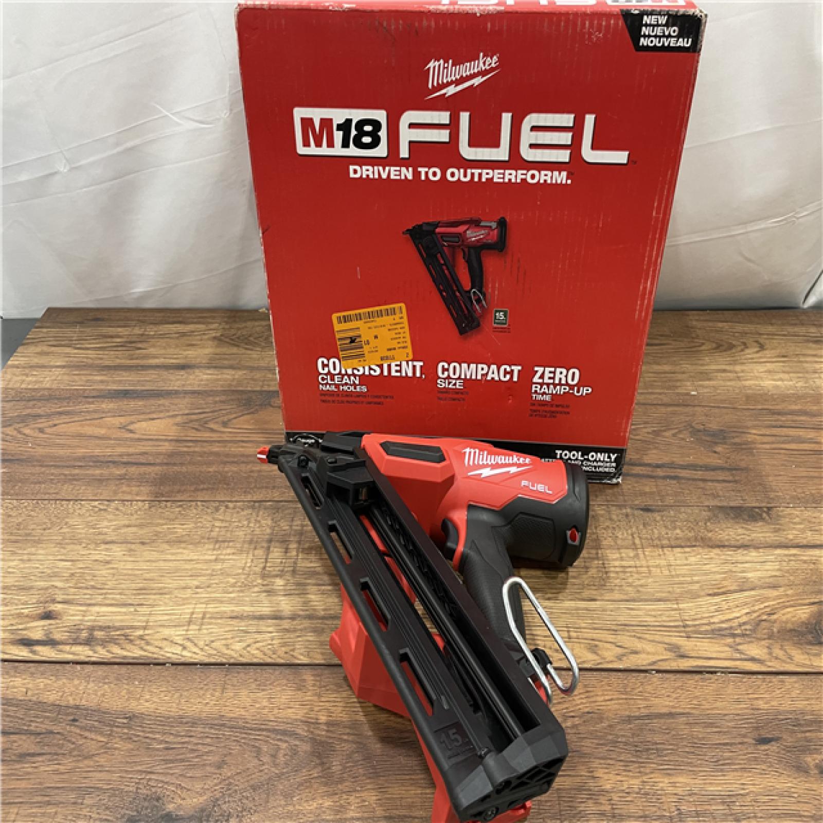 AS-IS Milwaukee 2839-20 M18 FUEL 15 Ga. 18 Volt Brushless Angled Finish Nailer