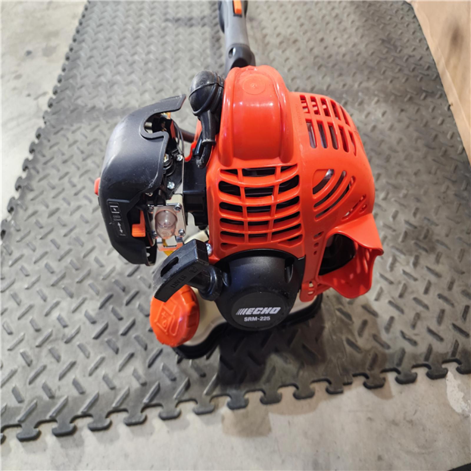 HOUSTON LOCATION - AS-IS Echo SRM-225 21.2cc 2 Stroke Fuel Efficient Durable Gas Straight Shaft Trimmer
