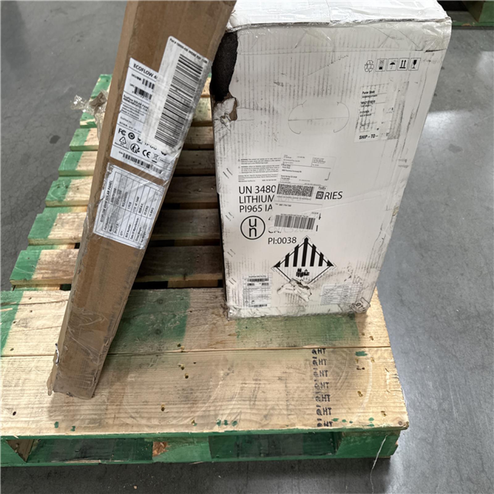 California AS-IS Ecoflow 7200W Battery Generator w/Solar Panel (Damaged Boxes)