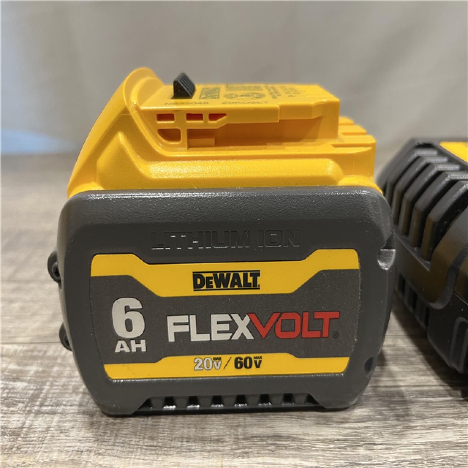 AS-IS DEWALT FLEXVOLT 20V/60V MAX Lithium-Ion 6.0Ah Battery Pack Kit