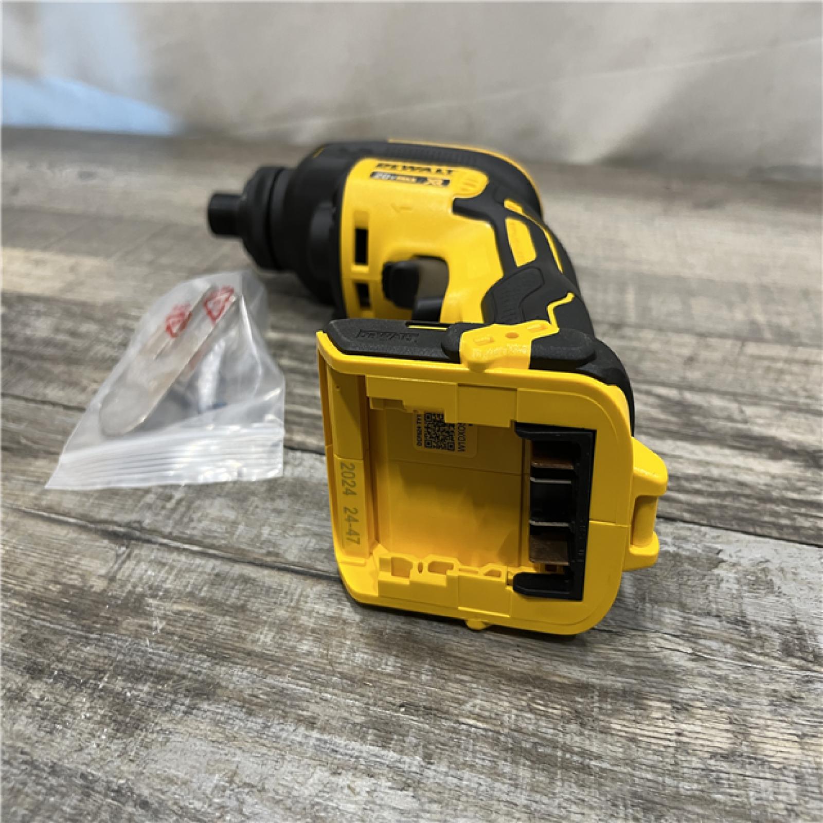 AS-IS DEWALT 20V MAX XR Cordless Brushless Drywall Screw Gun Threaded Clutch Housing (Tool Only)