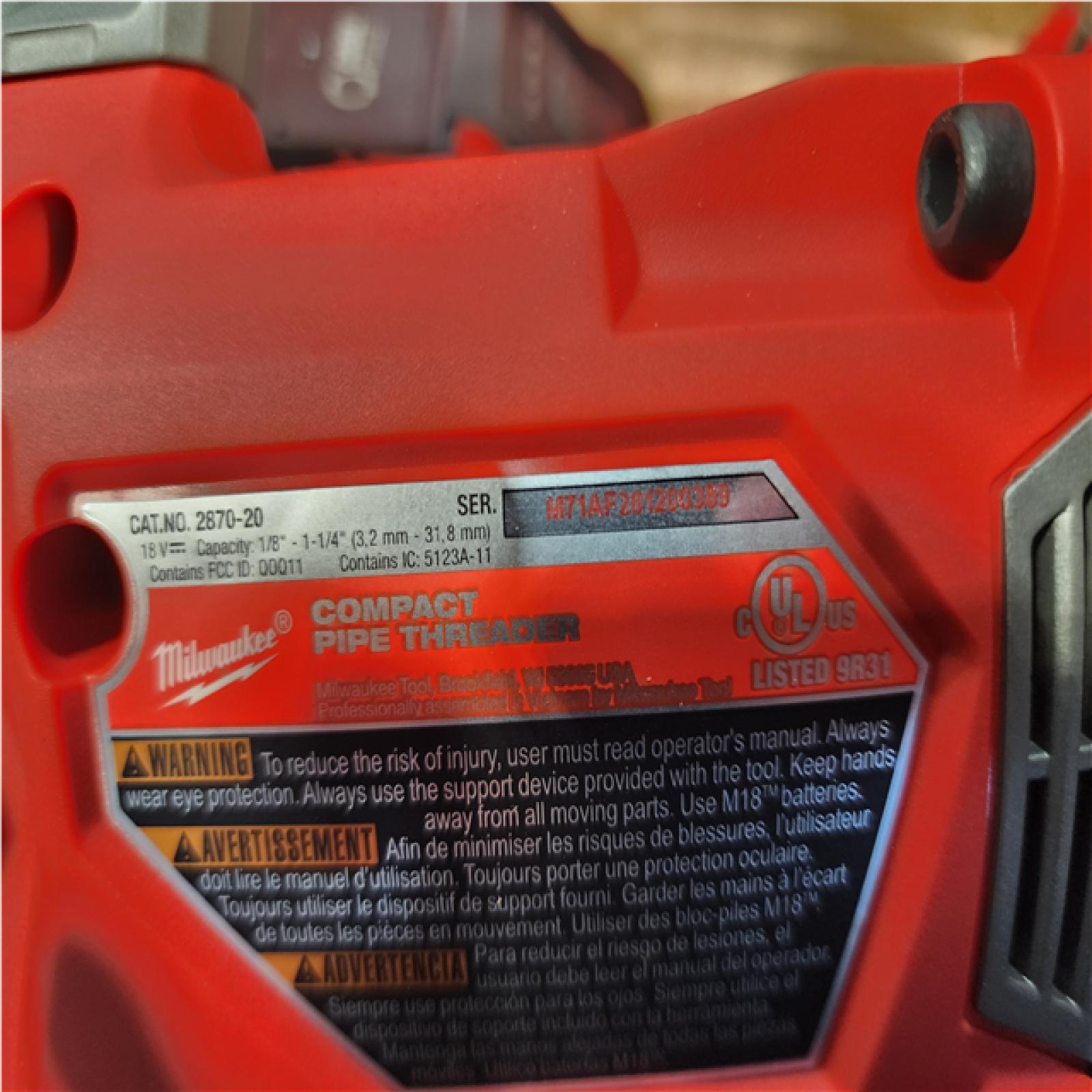 Houston Location AS-IS Milwaukee 2870-22 M18 18V FUEL Cordless Compact Pipe Threader W/ ONE KEY Kit