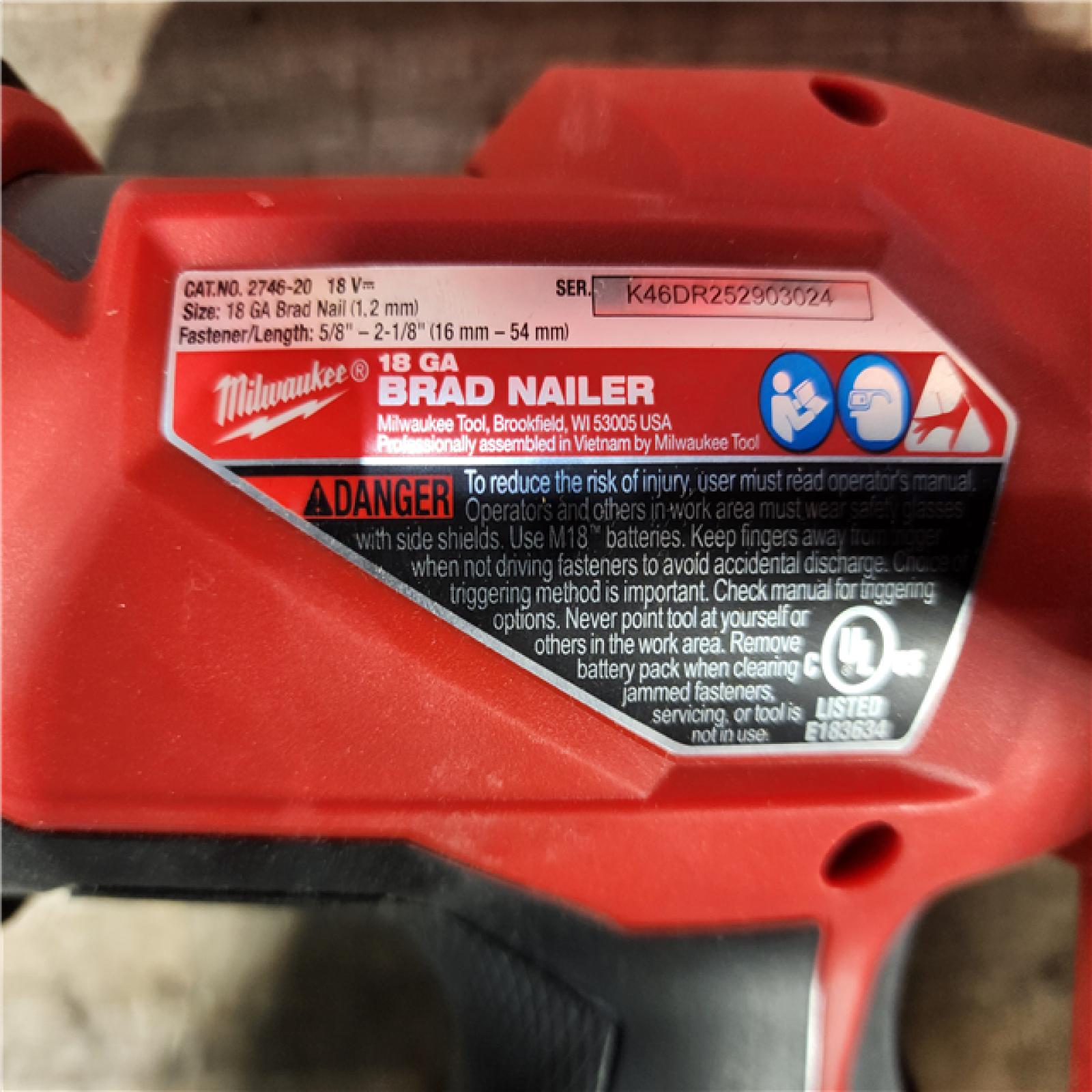 HOUSTON LOCATION - AS-IS Milwaukee M18 Fuel 18V Brushless 18-Gauge Brad Nailer 2746-20 (Bare Tool)