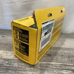 NEW - DEWALT 20V MAX Lithium-Ion Battery Kit with 5.0Ah and 2.0Ah Battery and Charger