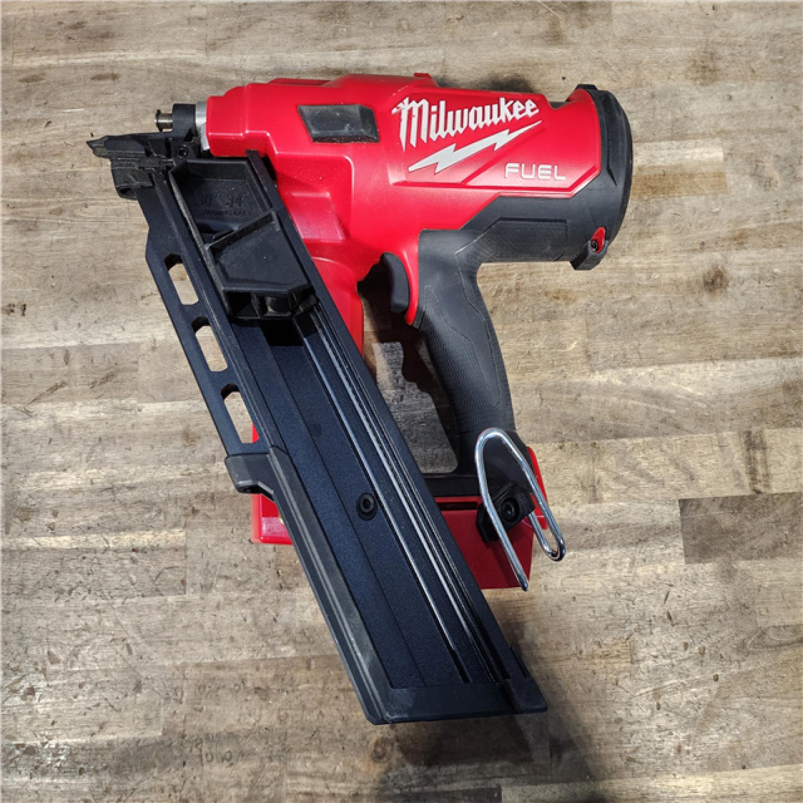 HOUSTON LOCATION - AS-IS Milwaukee M18 FUEL 30 Degree Framing Nailer (TOOL ONLY)