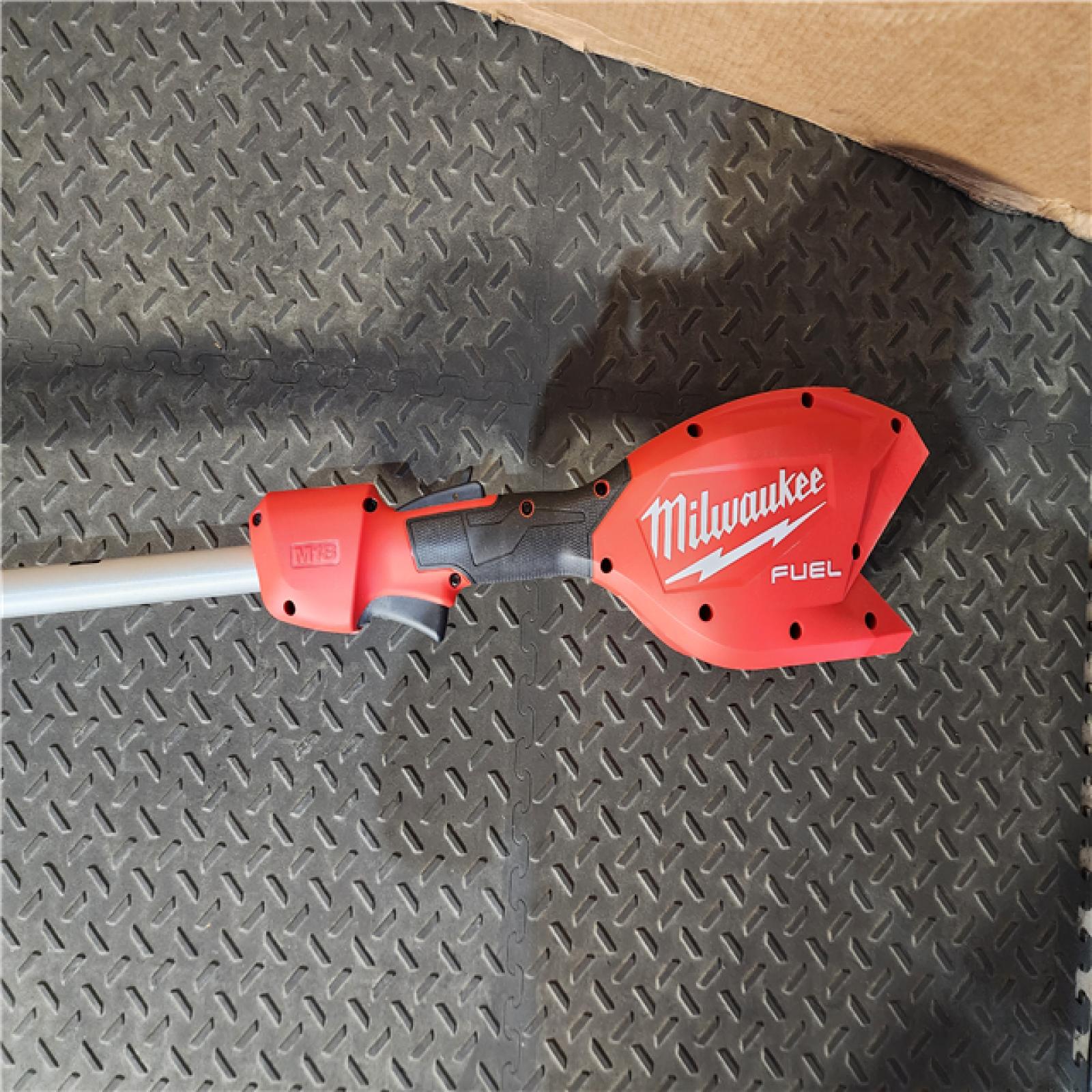 HOUSTON LOCATION - AS-IS (APPEARS LIKE NEW) M18 FUEL 18V 8 in. Brushless Cordless Battery Powered Straight Shaft Lawn Edger Kit W/ 12.0 Ah FORGE Battery  Charger