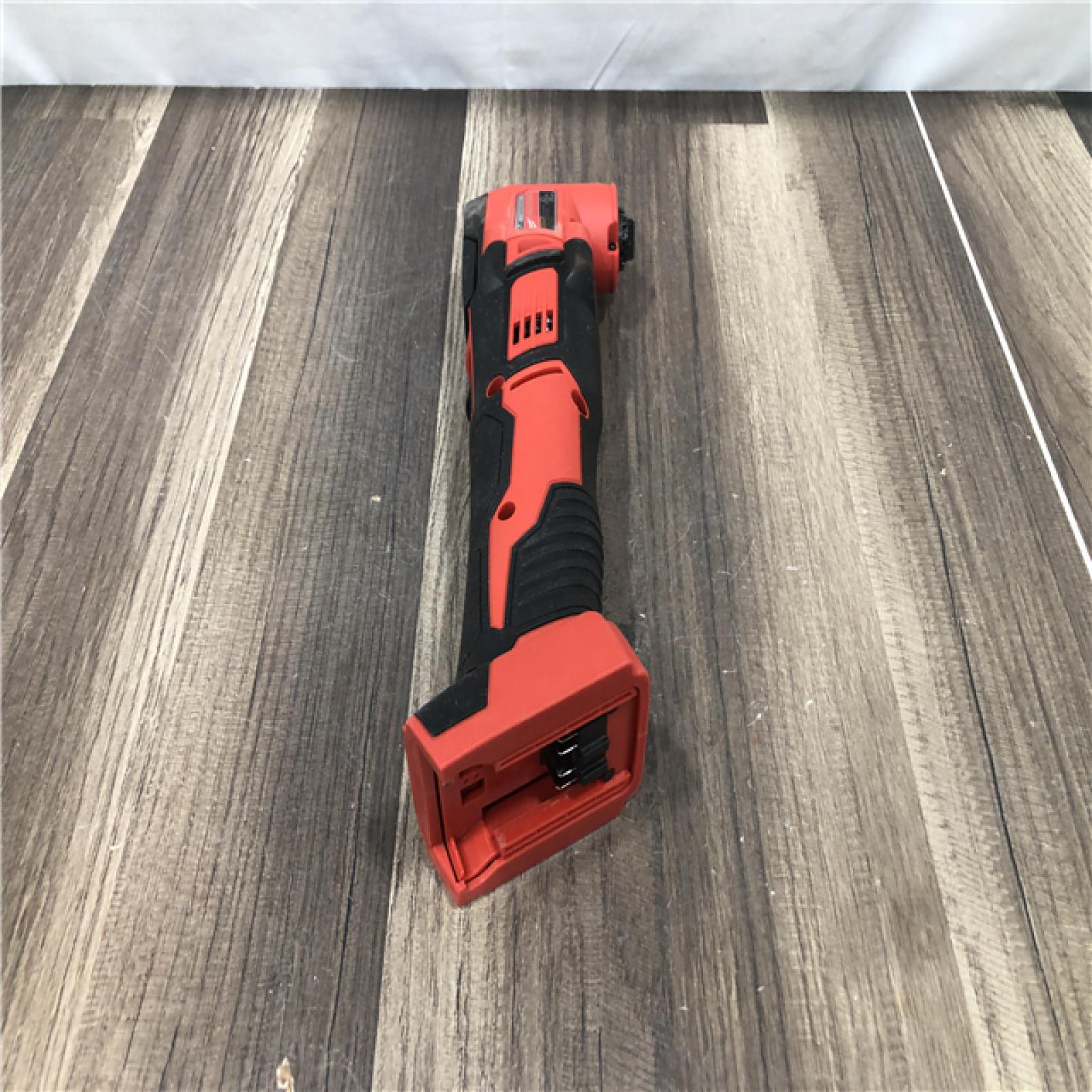 AS-IS Milwaukee  18V Lithium-Ion Cordless Oscillating Multi-Tool (Tool-Only)