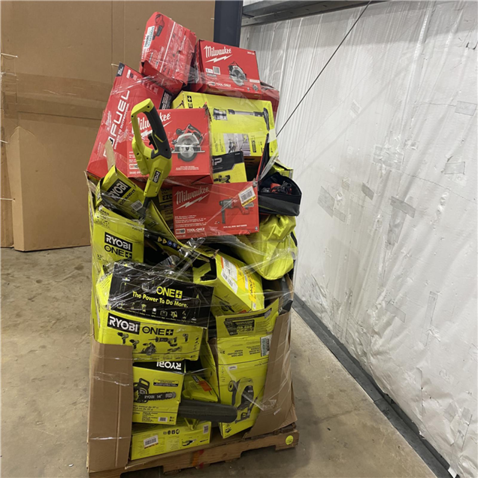 Houston Location AS IS - Tool Pallet