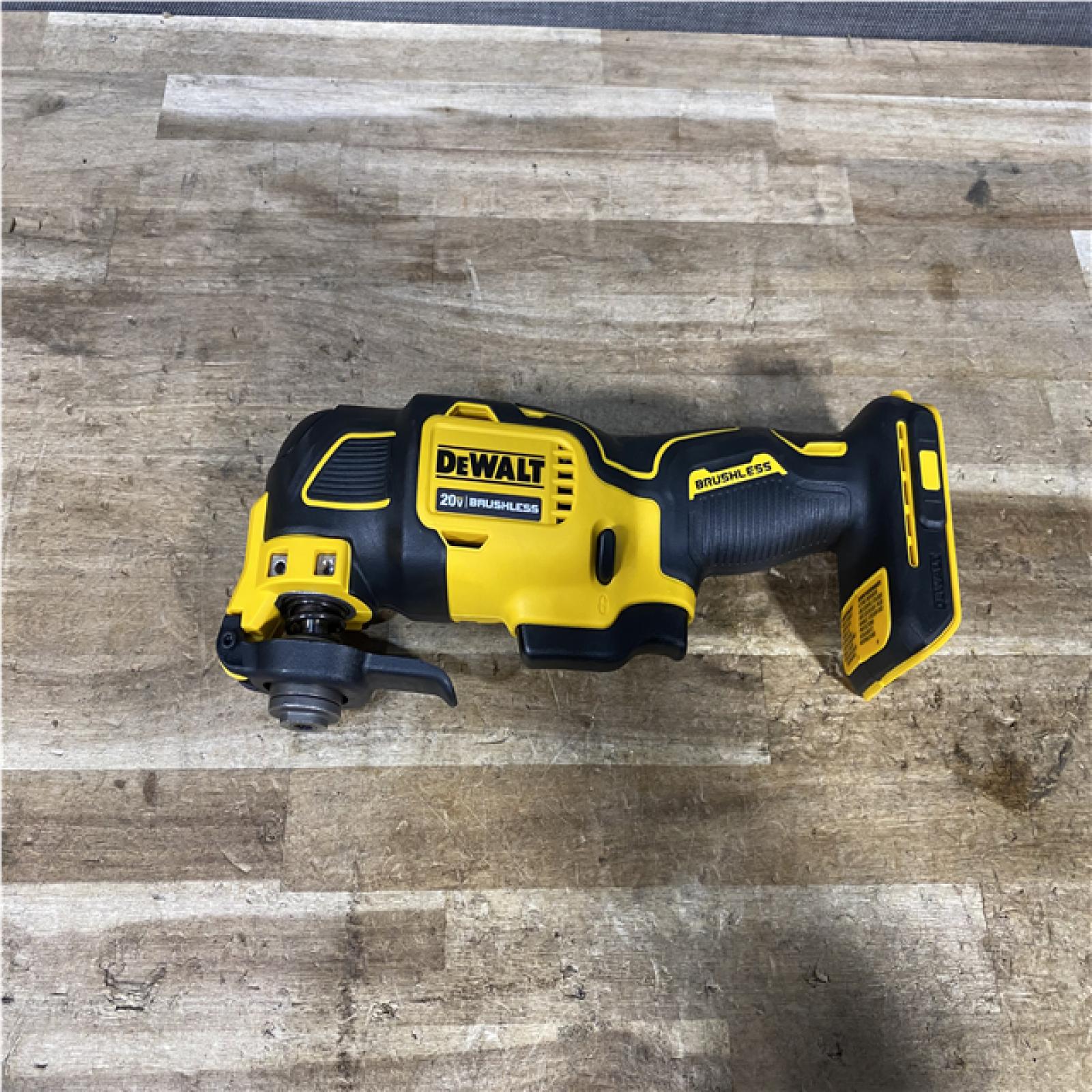 Houston Location AS-IS DEWALT ATOMIC 20V MAX Cordless Brushless Oscillating Multi Tool (Tool Only)