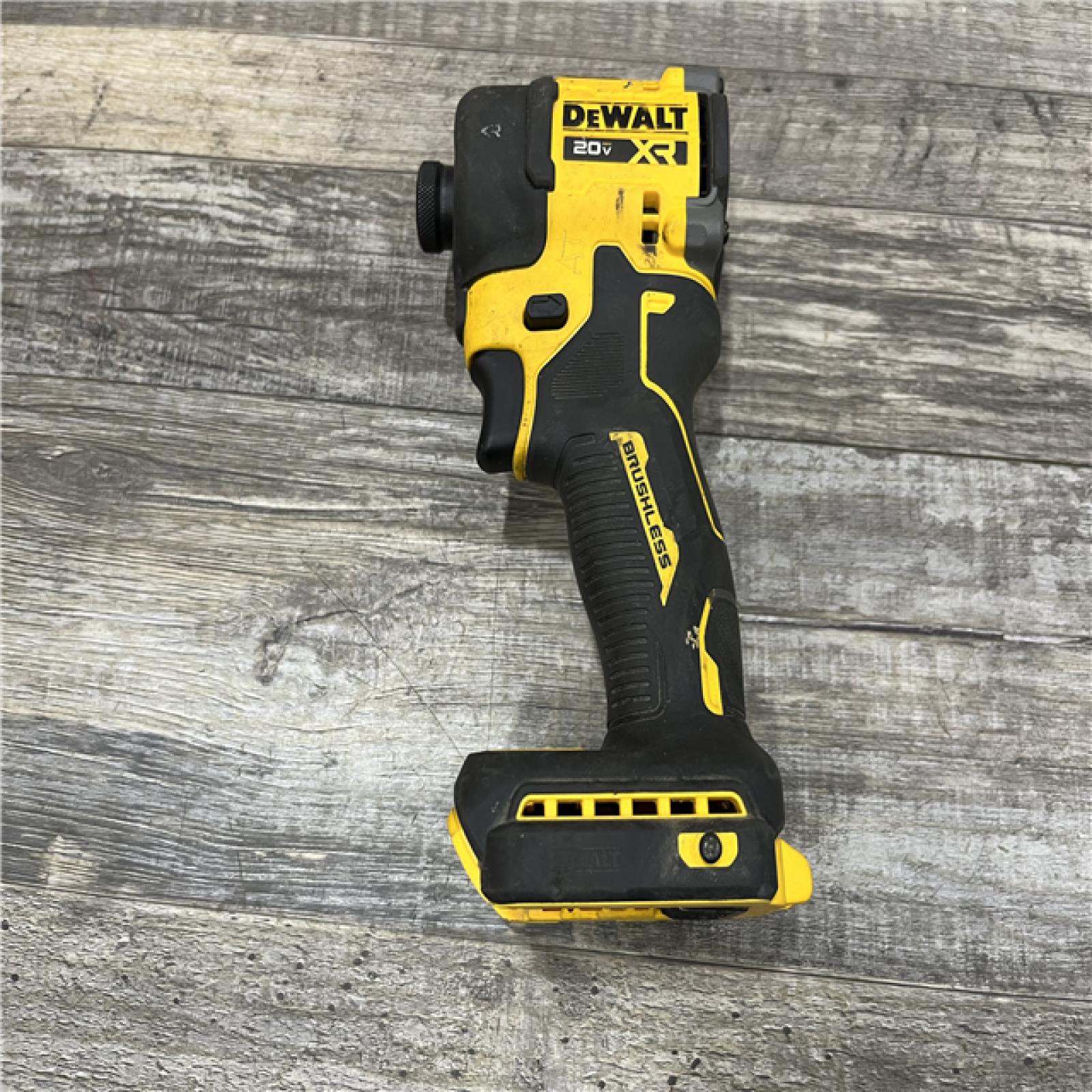AS-IS DEWALT 20V XR Brushless Cordless 1/4 in. Quiet Hydraulic Impact Driver (Tool-Only)