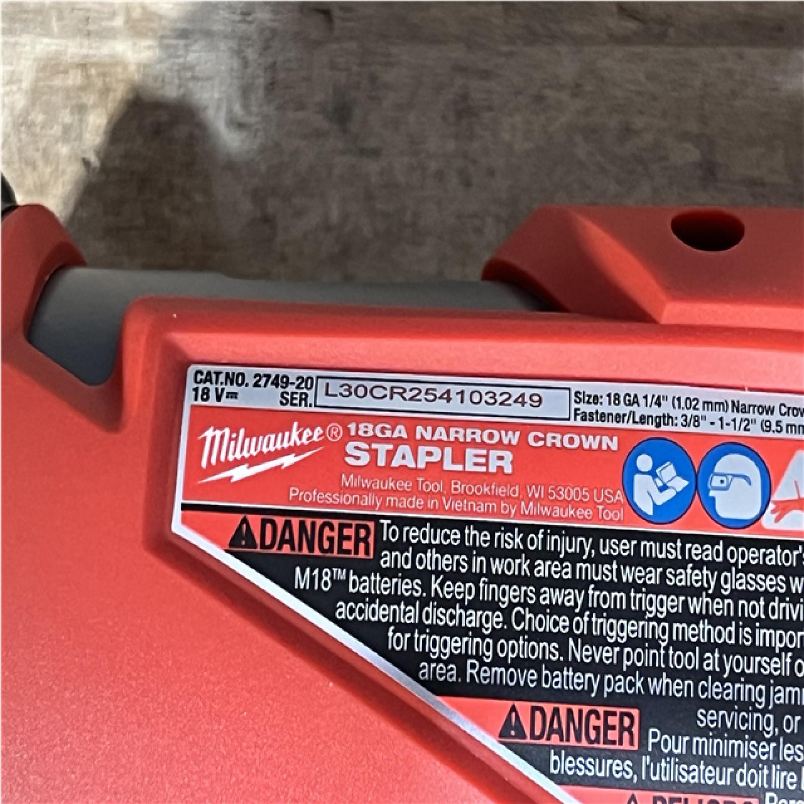 Houston Location AS-IS Milwaukee FUEL 18-Volt Lithium-Ion Brushless Cordless 18-Gauge 1/4 in. Narrow Crown Stapler (Tool-Only)