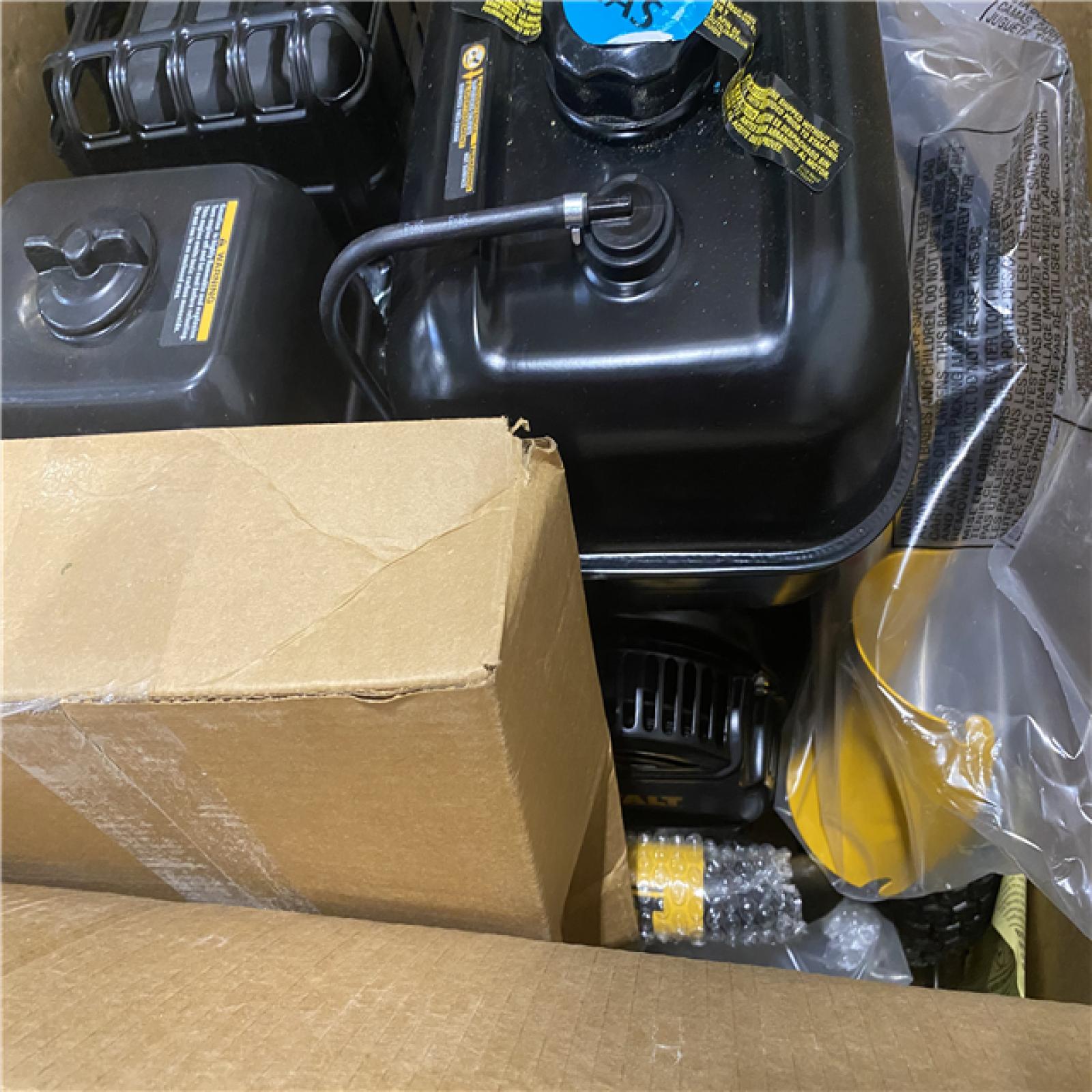 Dallas Location - As-Is DEWALT- DXPW61408 Pressure Washer 4400 PSI @ 4.0 GPM