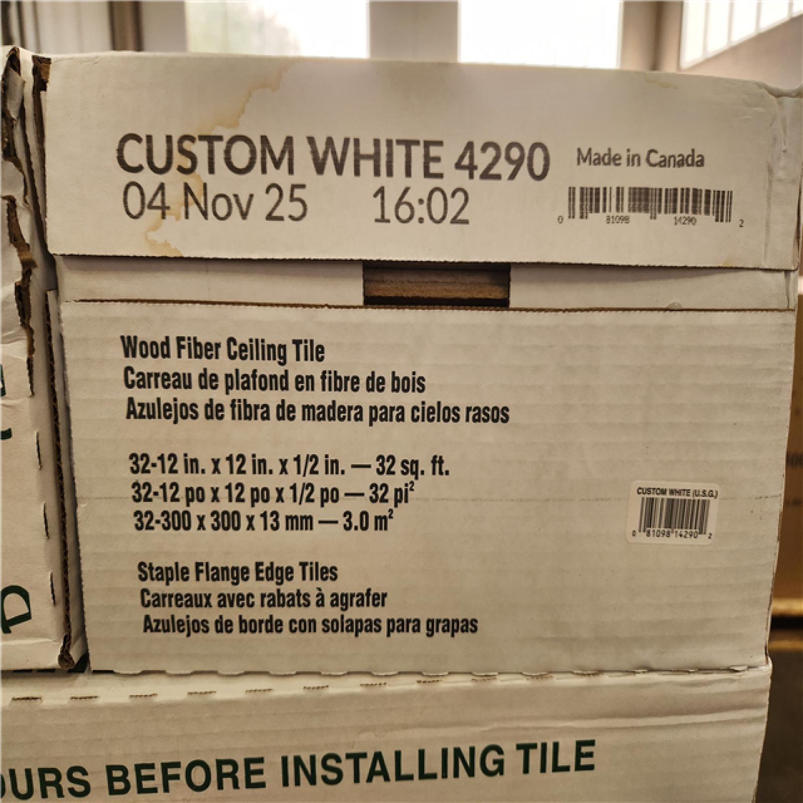 Phoenix NEW USG Ceiling Wood Fiber Ceiling Tile White (1 152 sq. ft/ 36 Cases)