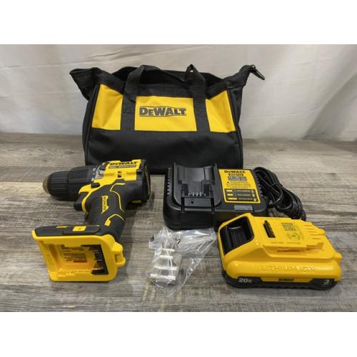 LIKE NEW - DEWALT ATOMIC 20V Cordless 1/2 in. Compact Hammer Drill Kit