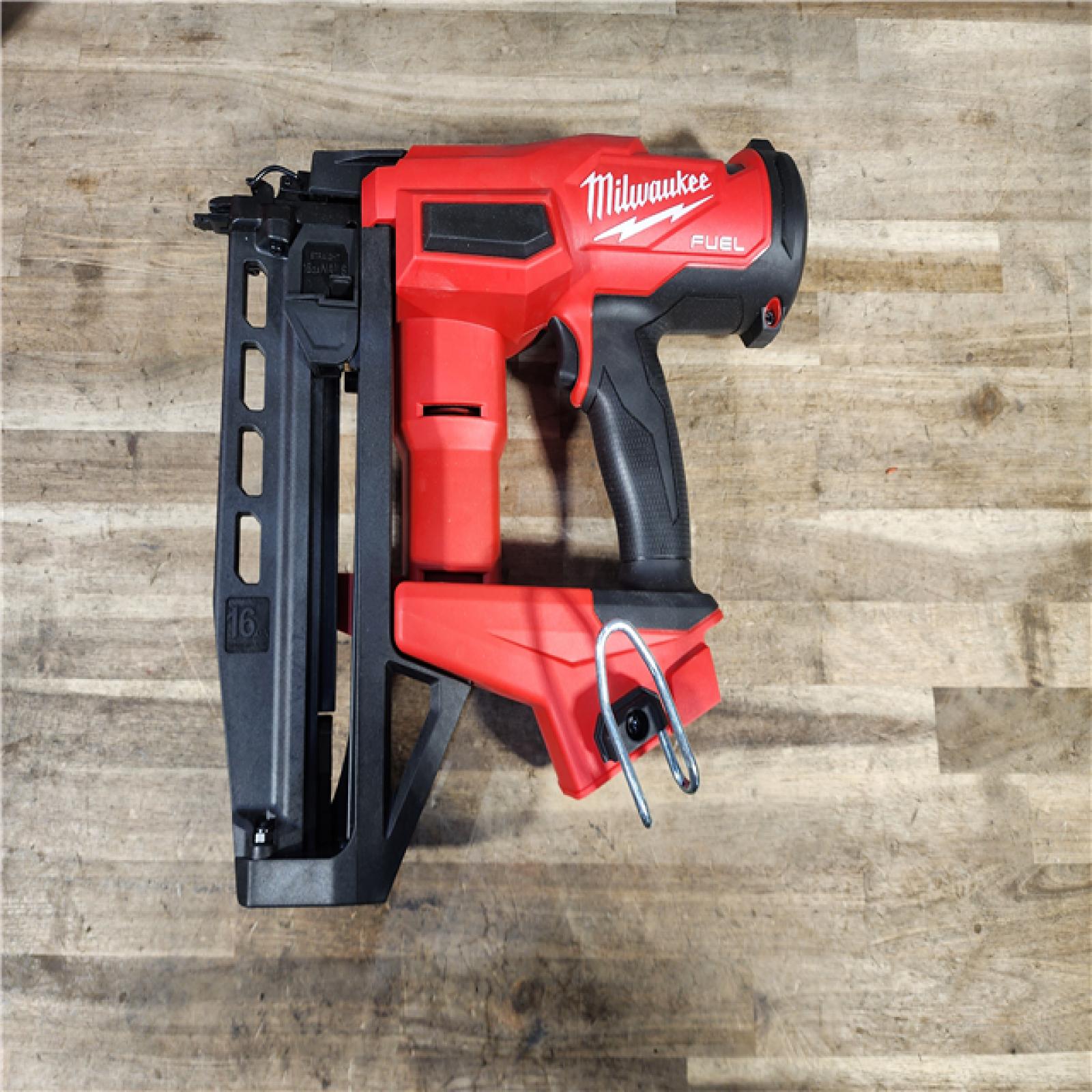 HOUSTON LOCATION - AS-IS MILWAUKEE 16 GAUGE STRAIGHT FINISH NAILER (TOOL ONLY)