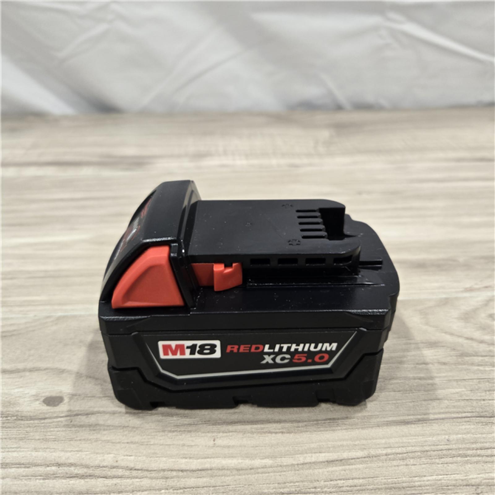 LIKE NEW! - Milwaukee 48-11-1850R M18 18V REDLITHIUM XC5.0 Battery