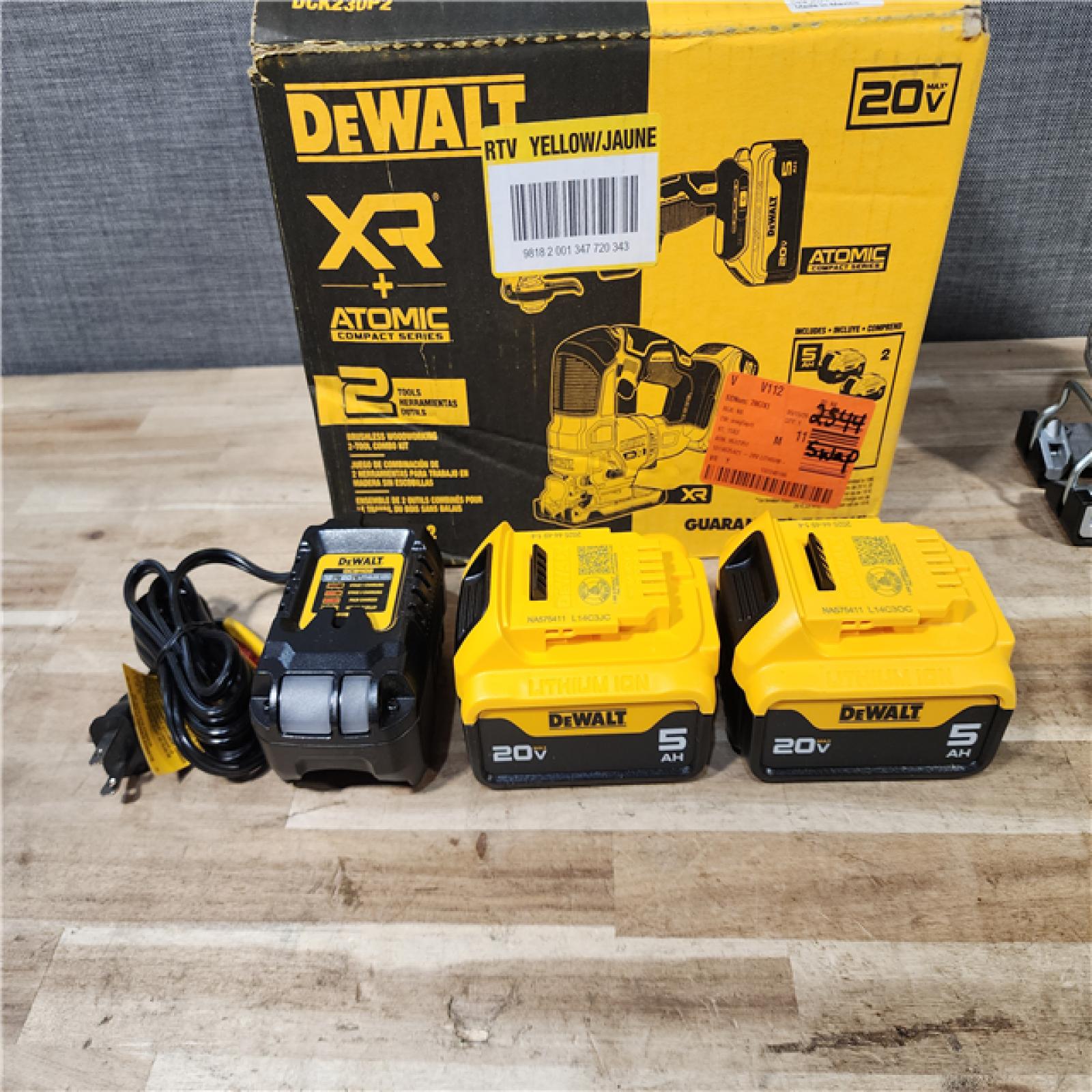 HOUSTON LOCATION - AS-IS (APPEARS LIKE NEW) DEWALT 20V Lithium-Ion 2-Tool Cordless Combo Kit