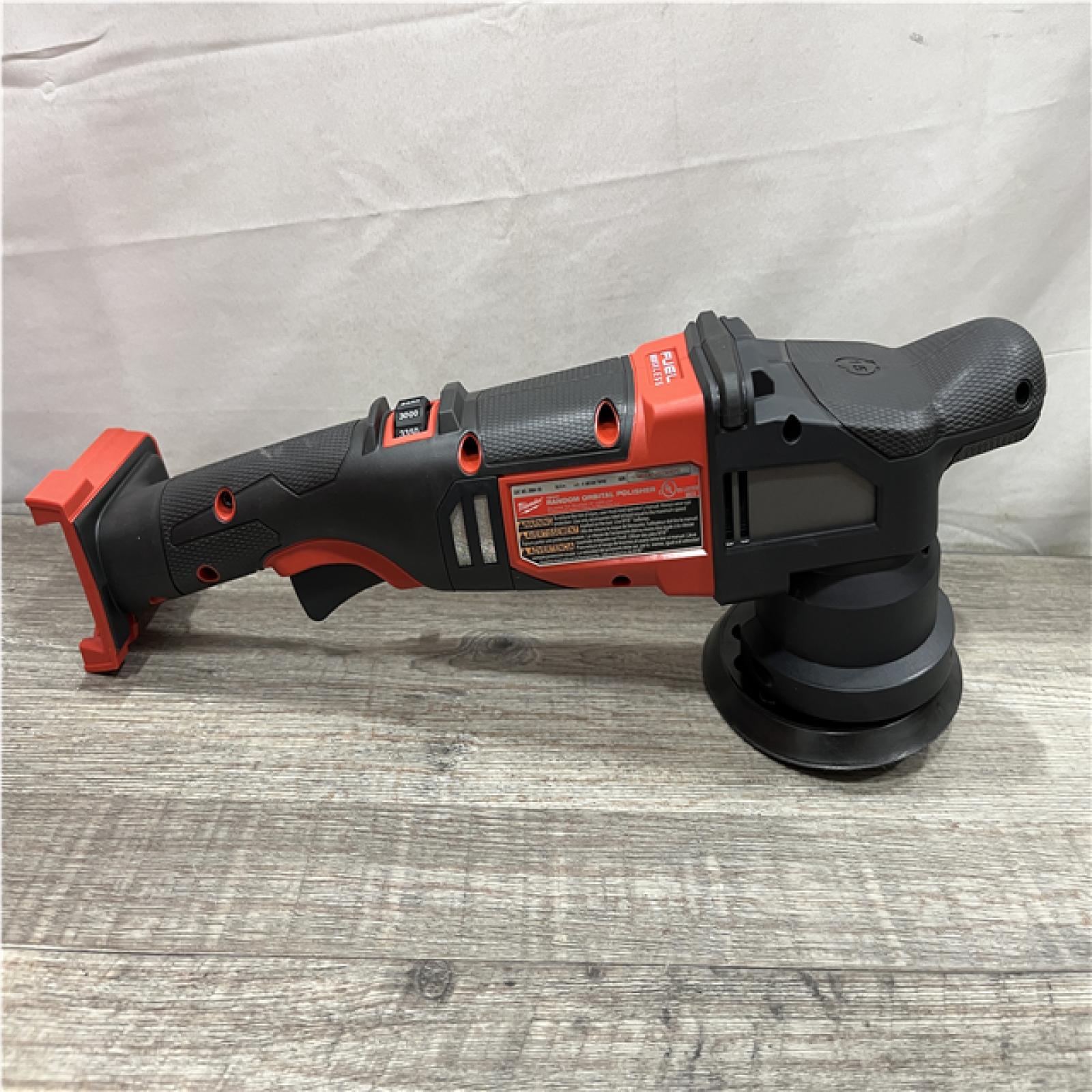 AS-IS Milwaukee FUEL Brushless Cordless 15mm Random Orbital Polisher Kit