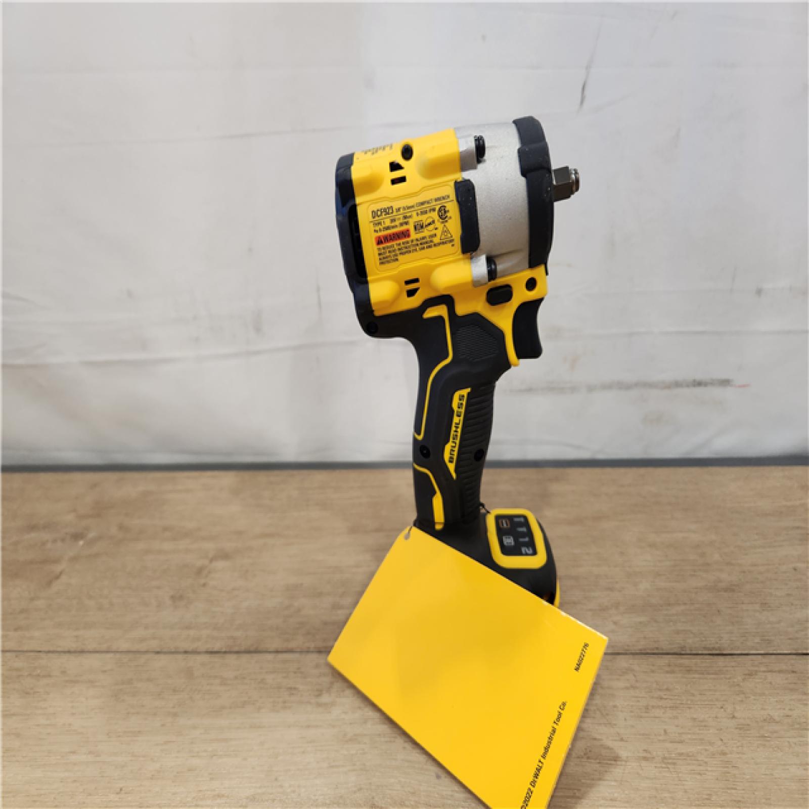 AS-IS- DEWALT 20V Atomic 3/8 Impact Wrench