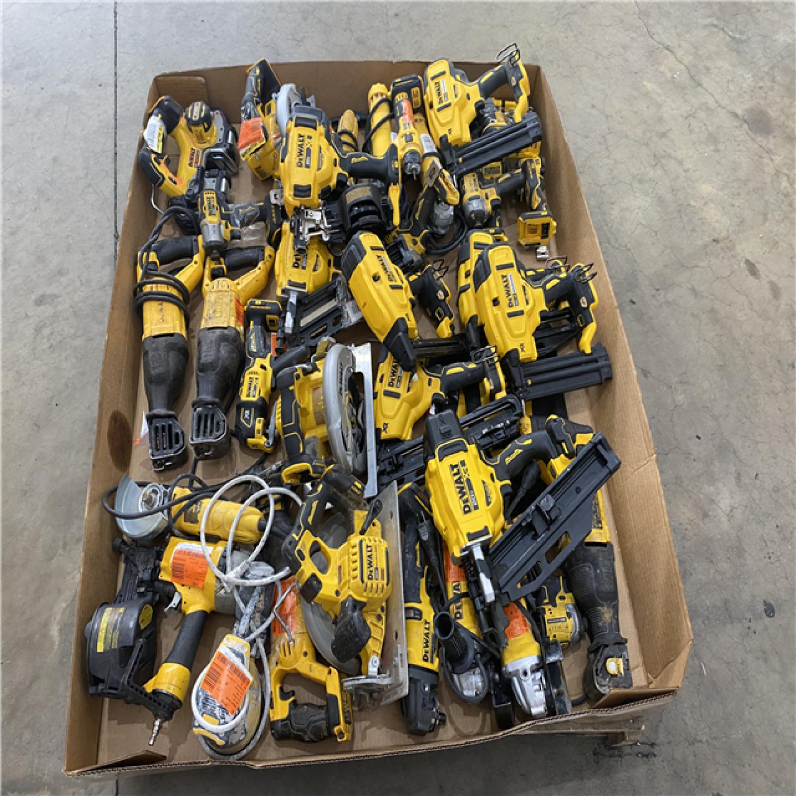 Houston Location AS IS - Tool Pallet