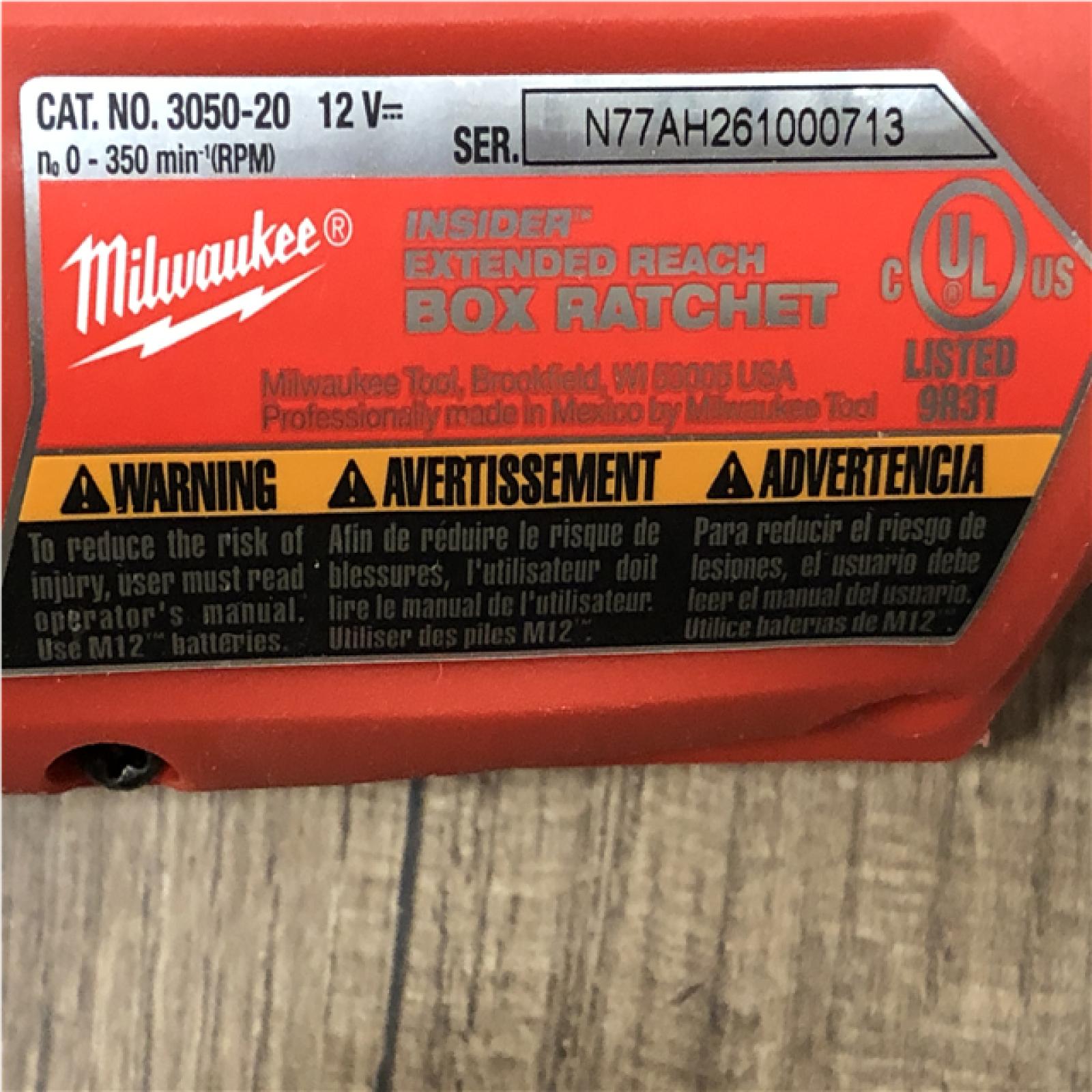 AS-IS Milwaukee FUEL 12V Lithium-Ion Brushless Cordless 1/4 in - 3/8 in Extended Ratchet (Tool-Only)