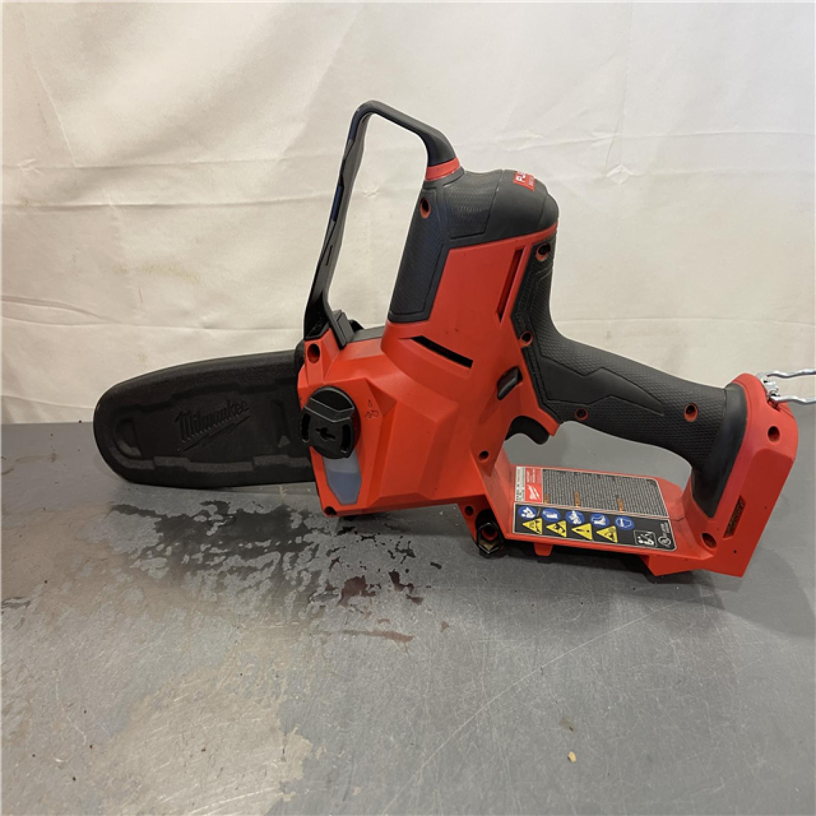 AS-IS - Milwaukee M18 FUEL 18V Lithium-Ion Brushless Battery 8 in. HATCHET Pruning Saw