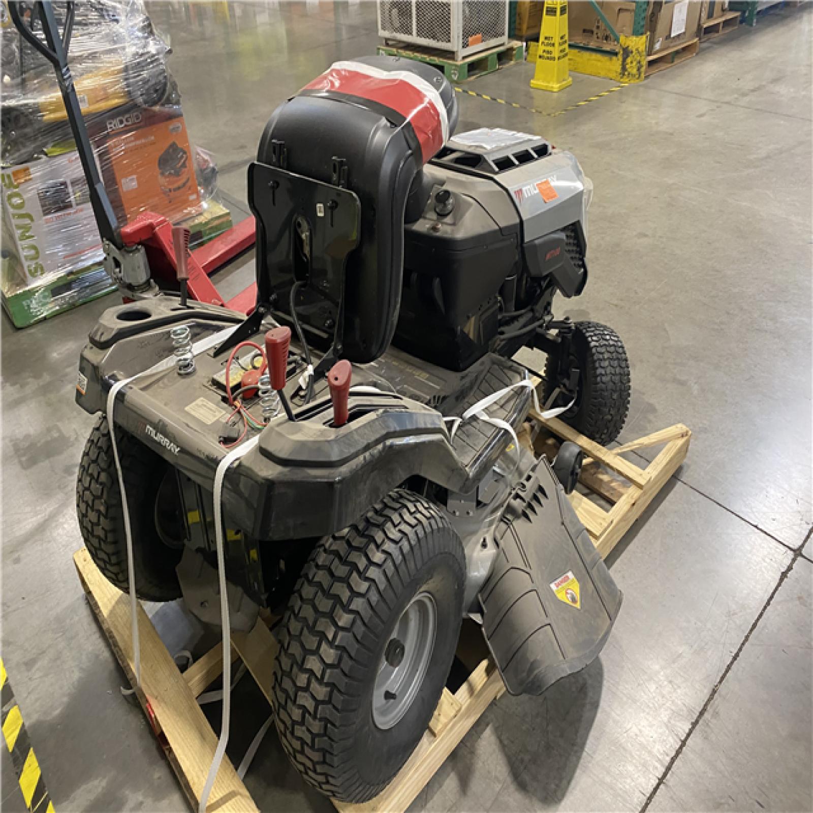 Dallas Location - As-Is  Murray MT100 42 in. 13.5 HP 500cc Briggs Gas Tractor