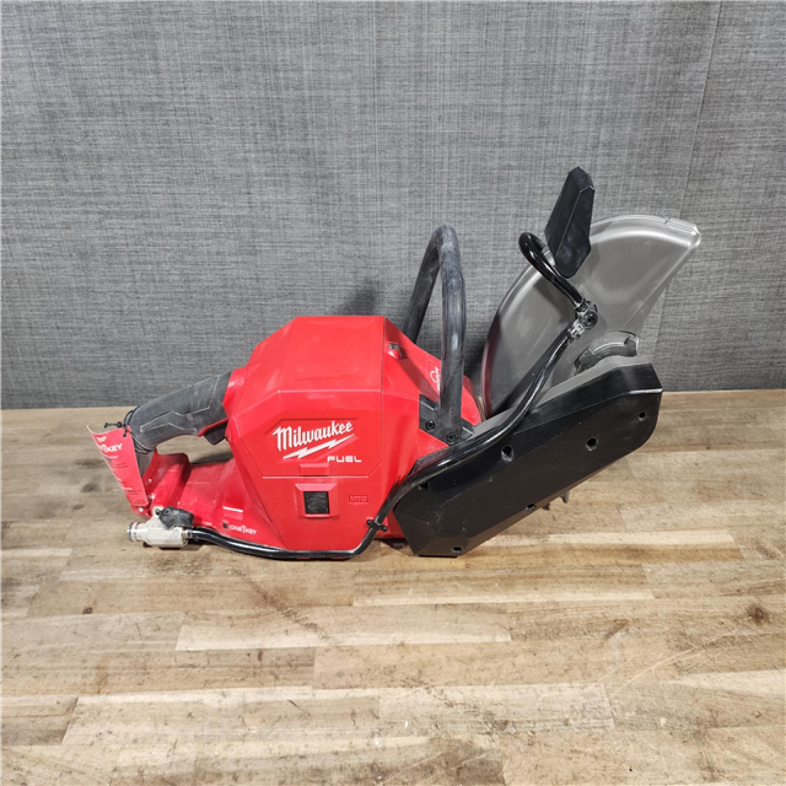 HOUSTON LOCATION - AS-IS Milwaukee FUEL ONE-KEY 18V Lithium-Ion Brushless Cordless 9 in. Cut Off Saw (Tool-Only)