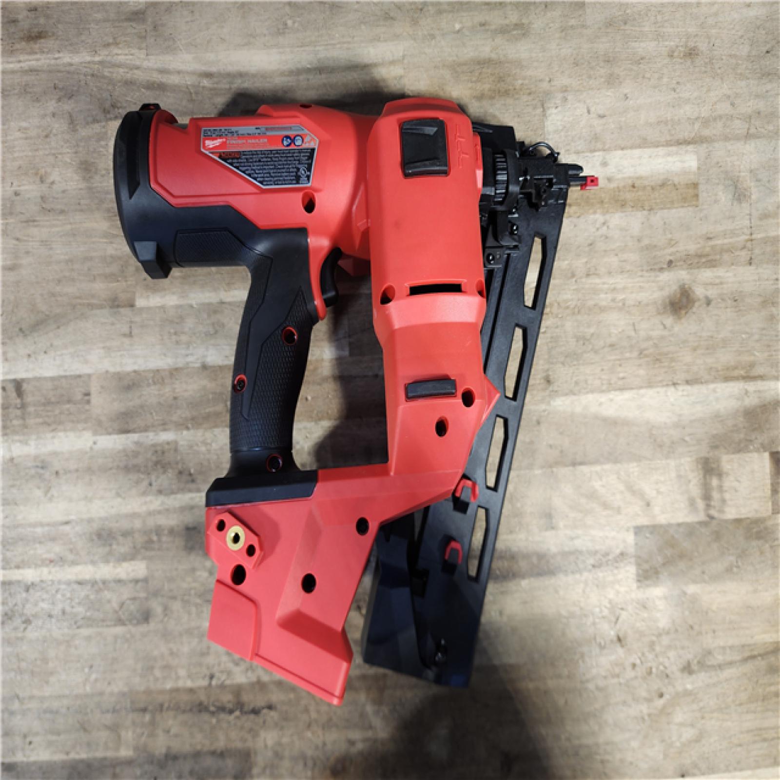 HOUSTON LOCATION - AS-IS Milwaukee 2841-20 18V Cordless Gen II 16 Gauge Angled Finish Nailer (Tool Only)