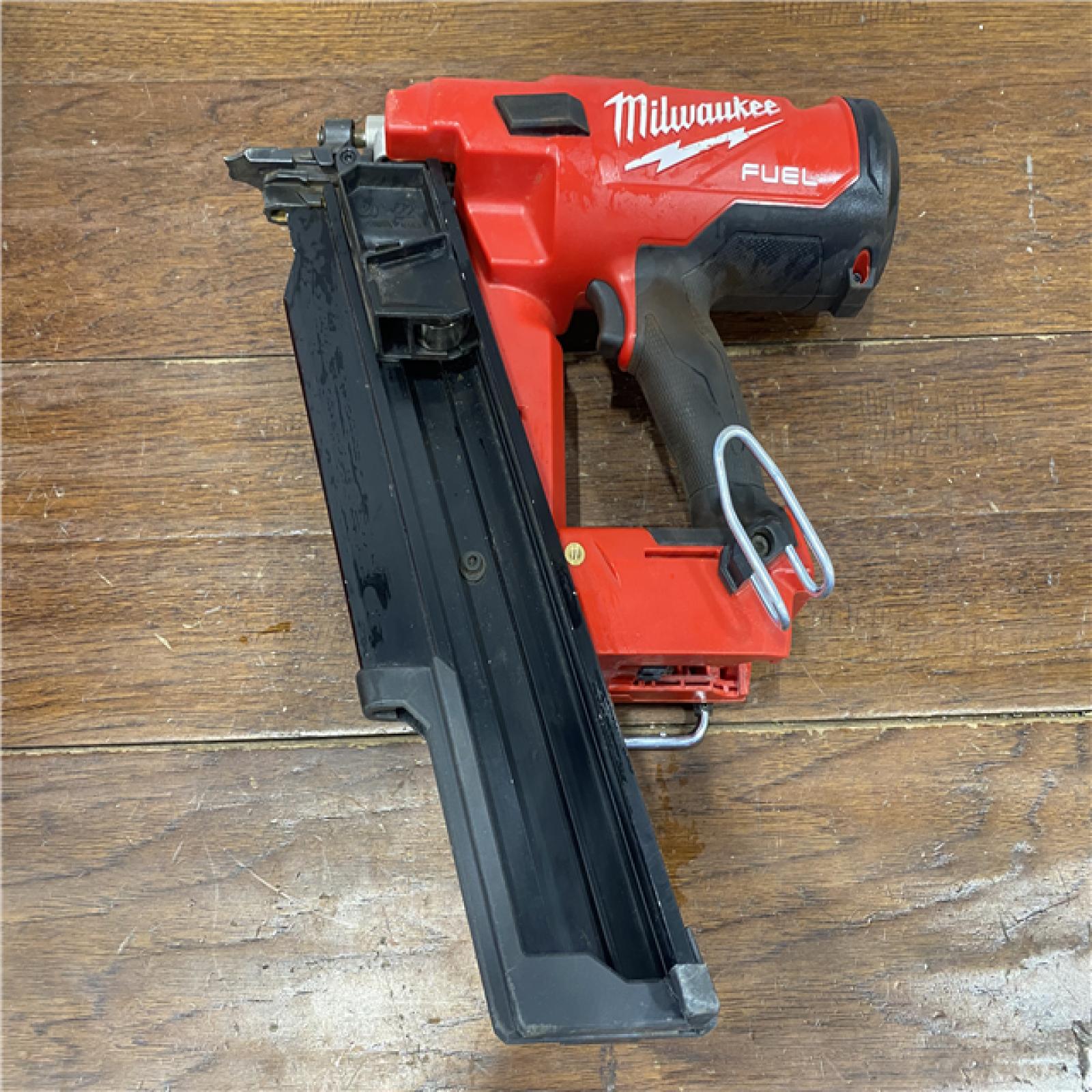 AS-IS Milwaukee 2744-20 M18 FUEL 21-Degree Cordless Framing Nailer (Tool Only)