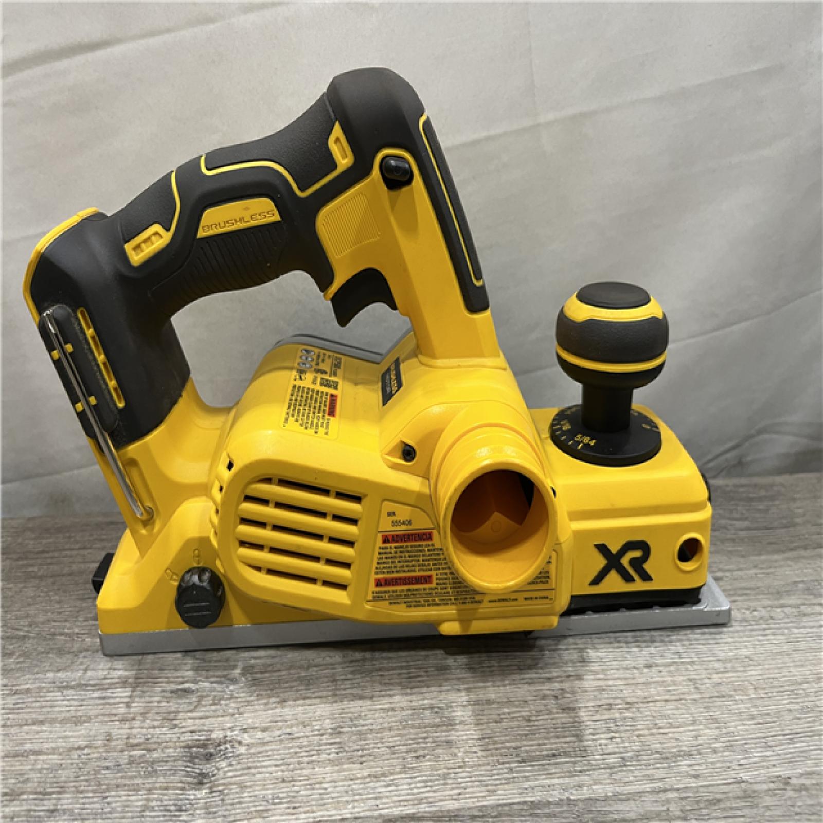 AS-IS DEWALT 20V MAX XR Cordless Brushless 3-1/4 in. Planer (Tool Only)
