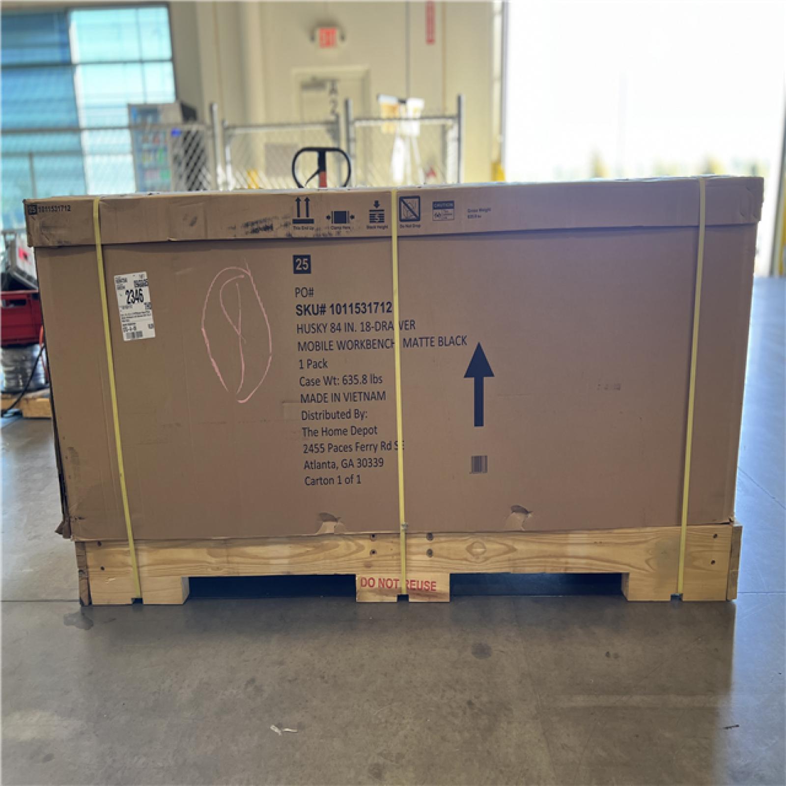 DALLAS LOCATION - AS-IS HUSKY WORKBENCH 84IN 18 DRAWER