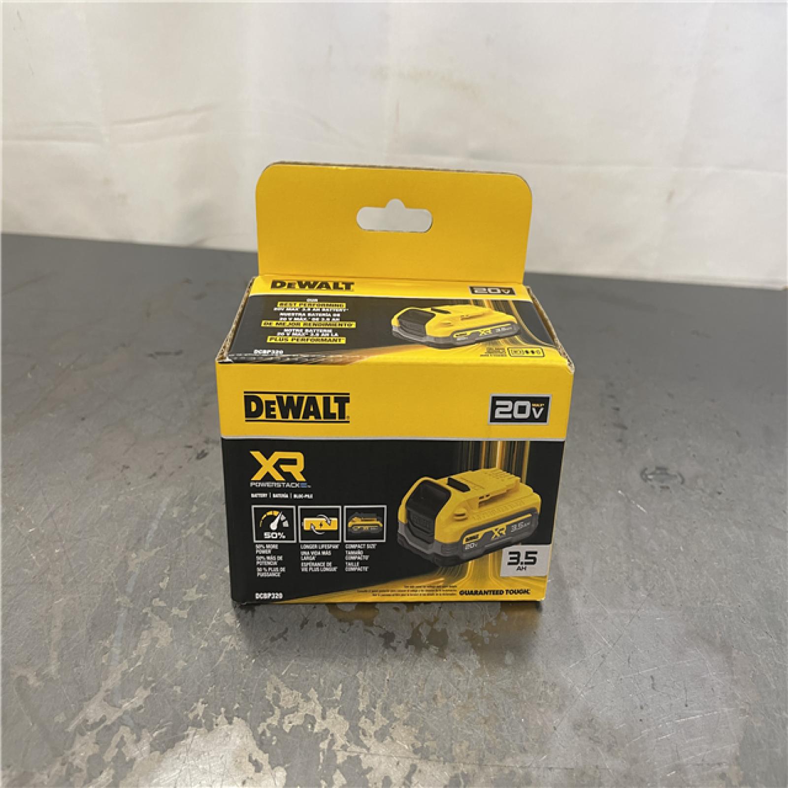 New! - DeWalt 20V MAX XR POWERSTACK Lithium-Ion 3.5Ah Battery