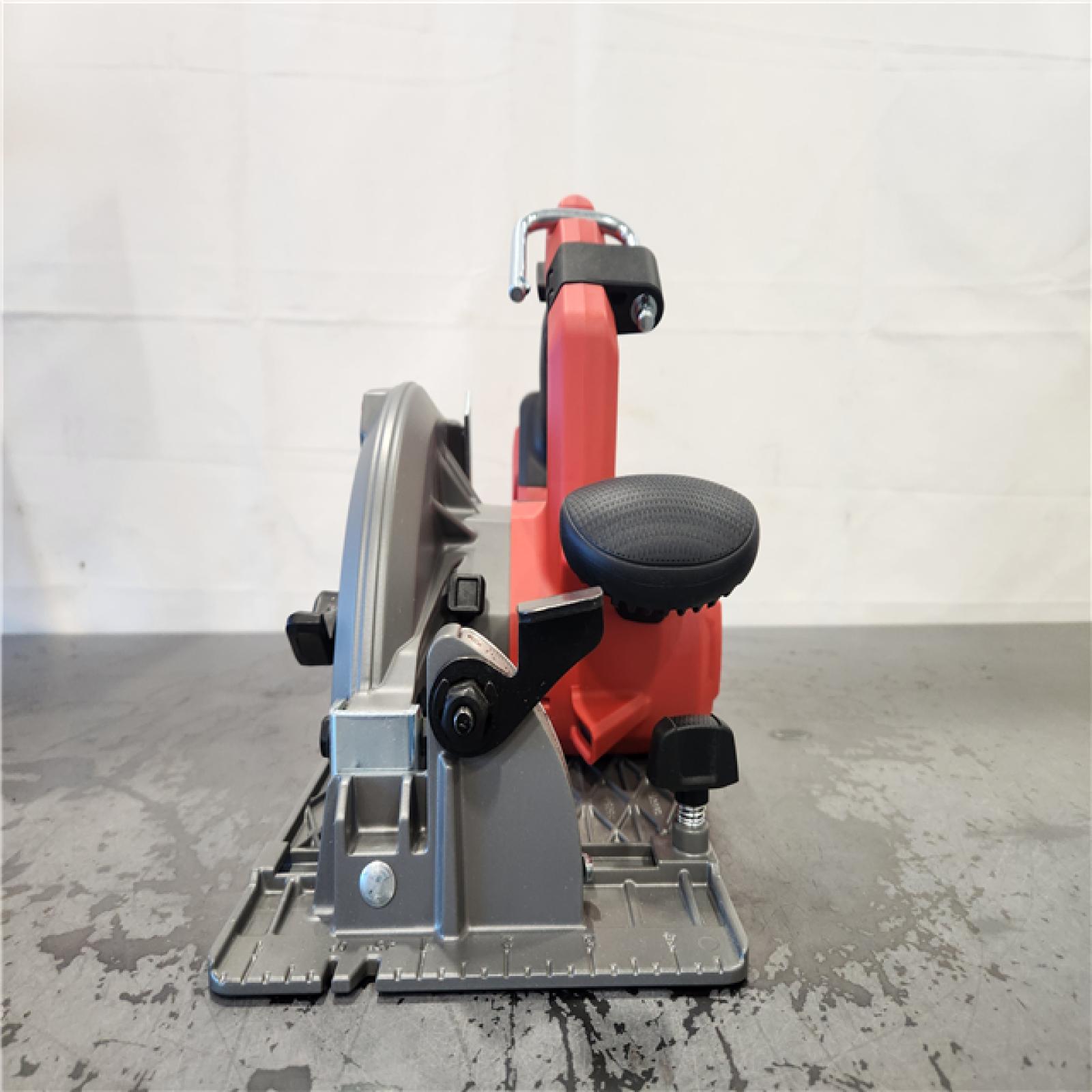 AS-IS- Milwaukee Tools M18 FUEL 7-1/4 Circular Saw (Tool Only)